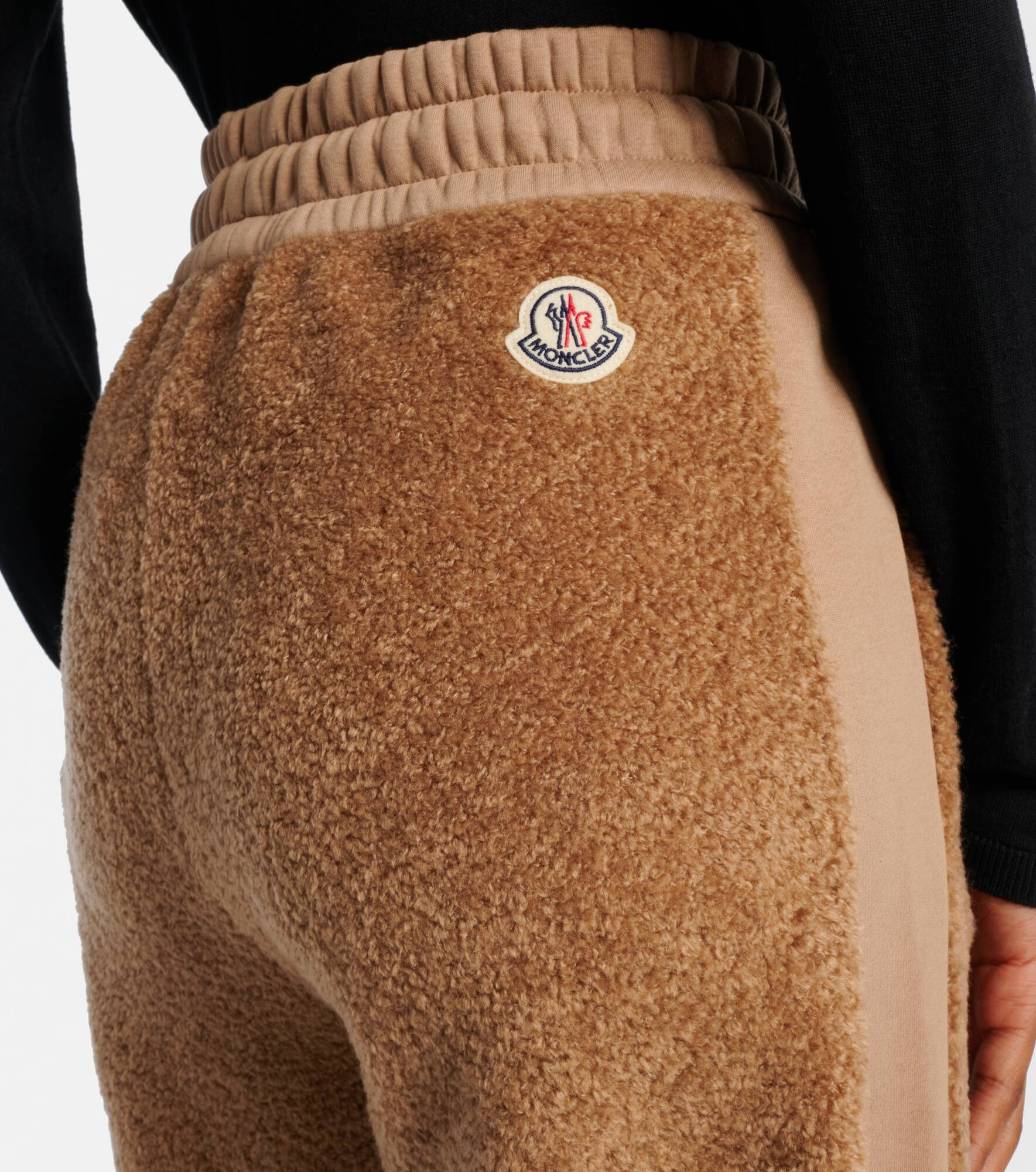 Faux fur sweatpants - 5
