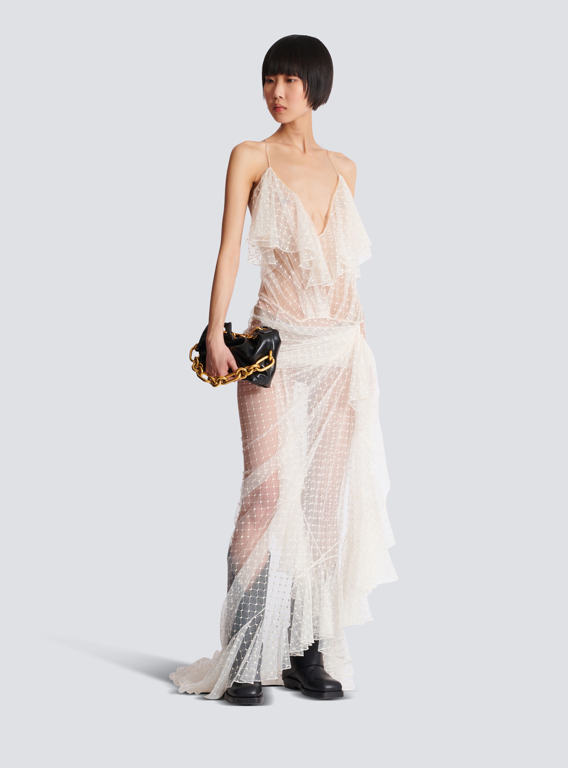 Long flowing dress with lace ruffles - 2