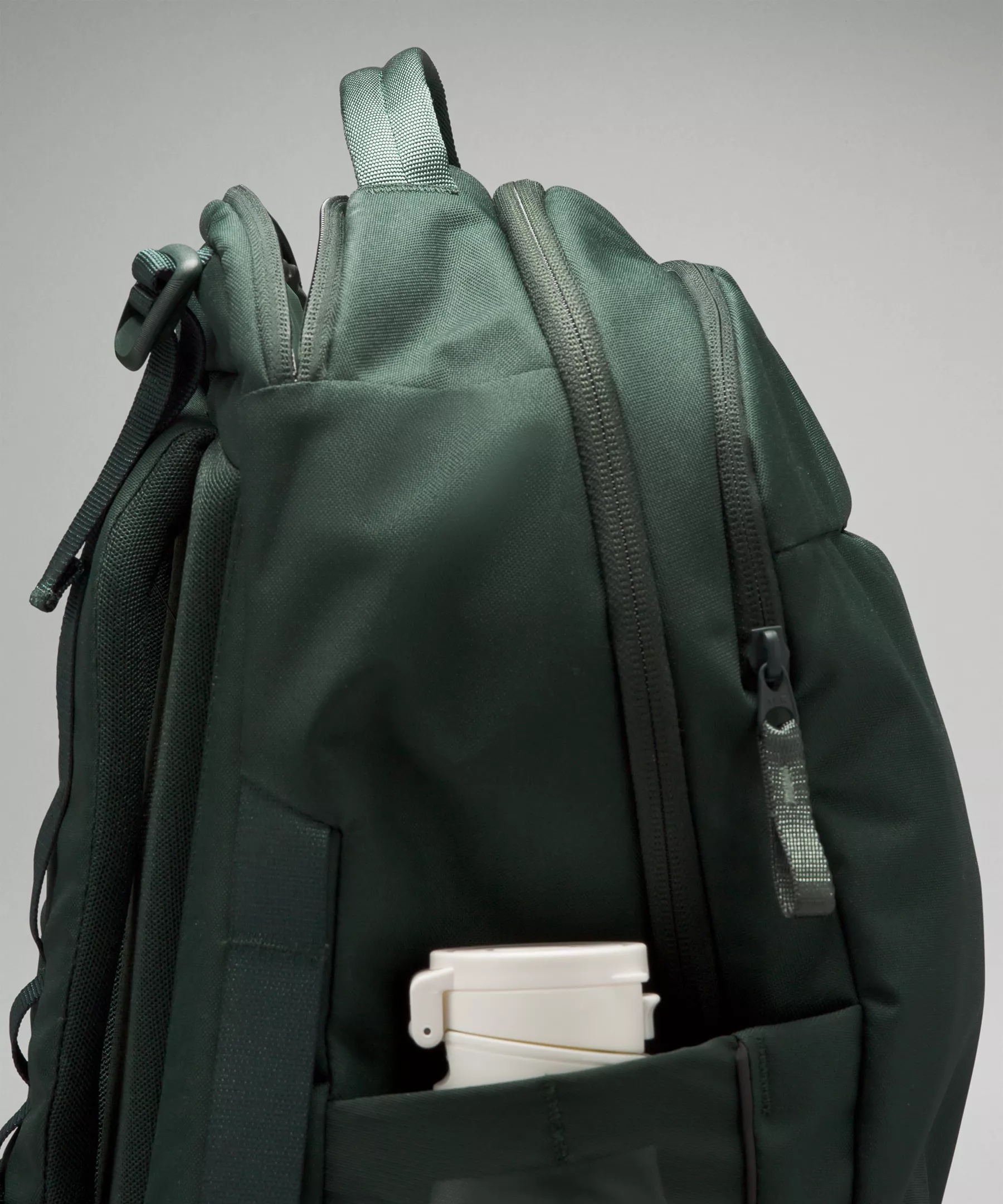 Triple-Zip Backpack 28L - 4
