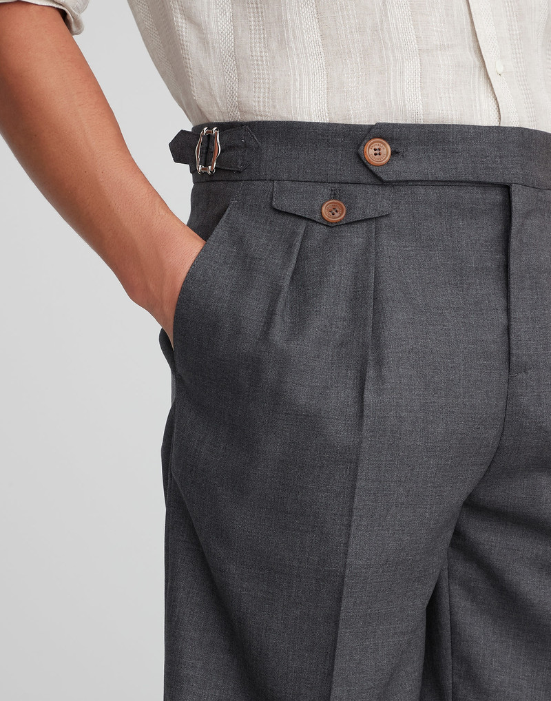 Virgin wool fresco Bermuda shorts with double pleats and waist tabs 3