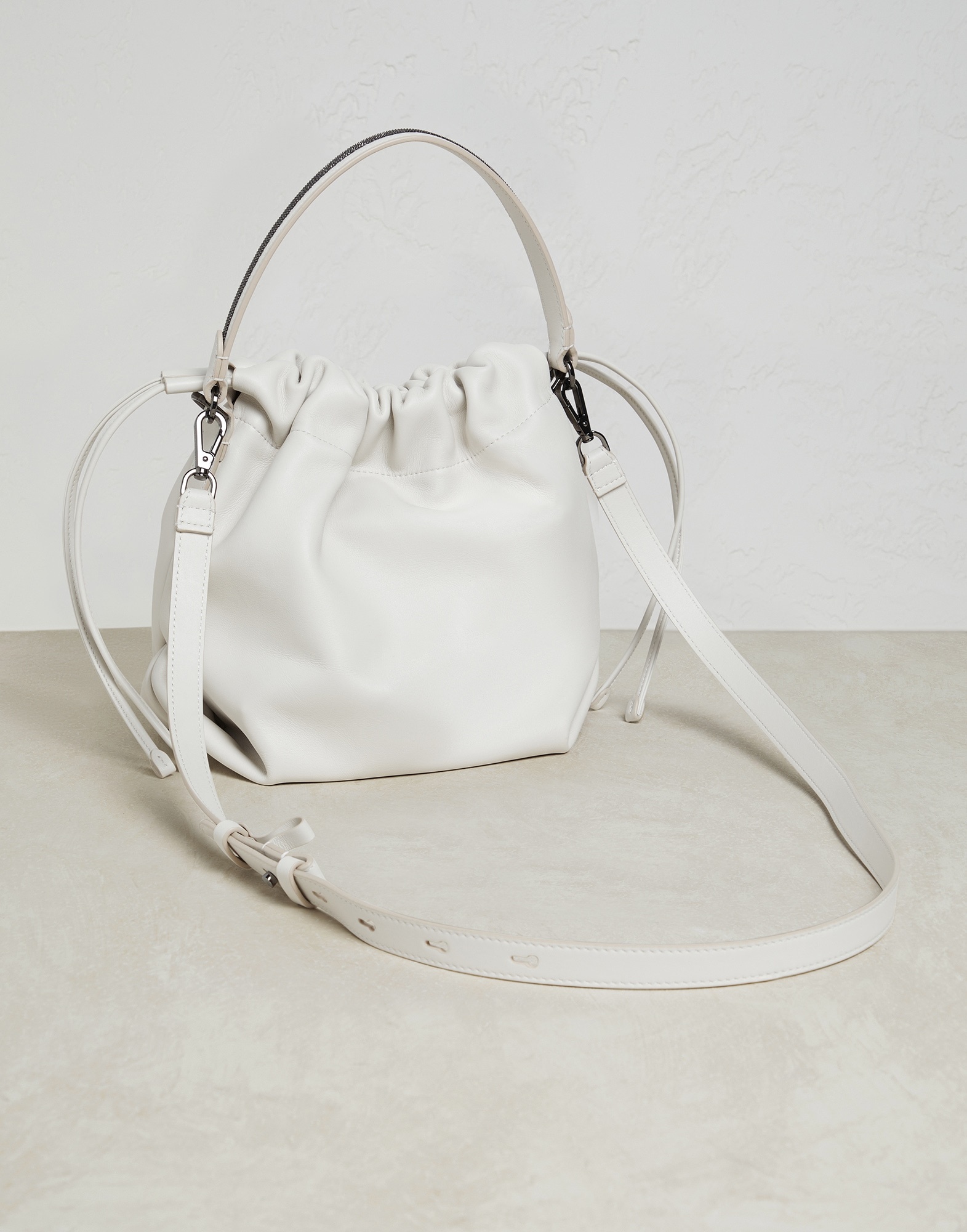 Matte calfskin bucket bag with shiny handle - 2