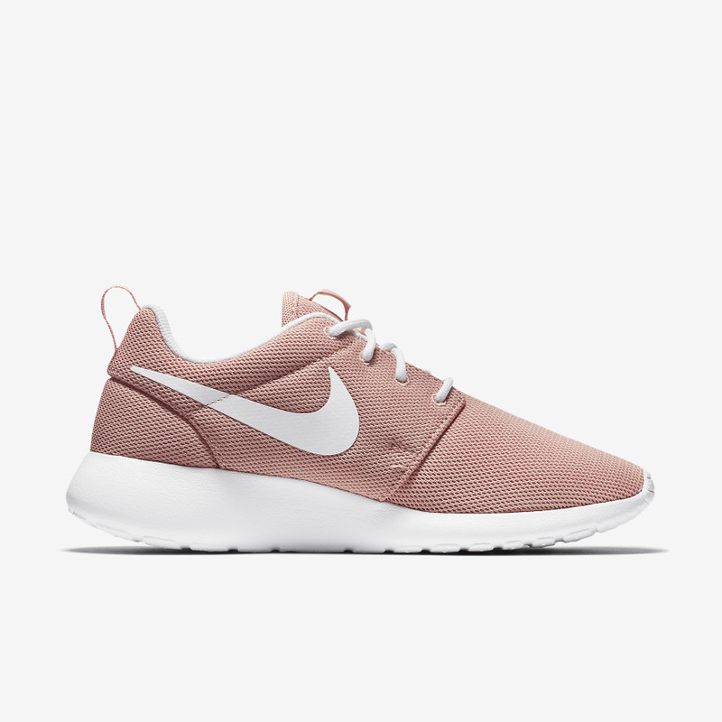 Nike Women's Roshe One Shoes 3