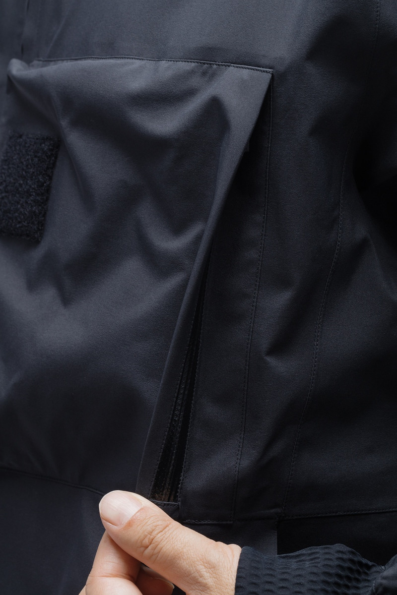 J59-GT 3L Gore-Tex® Pro Jacket Black 66
