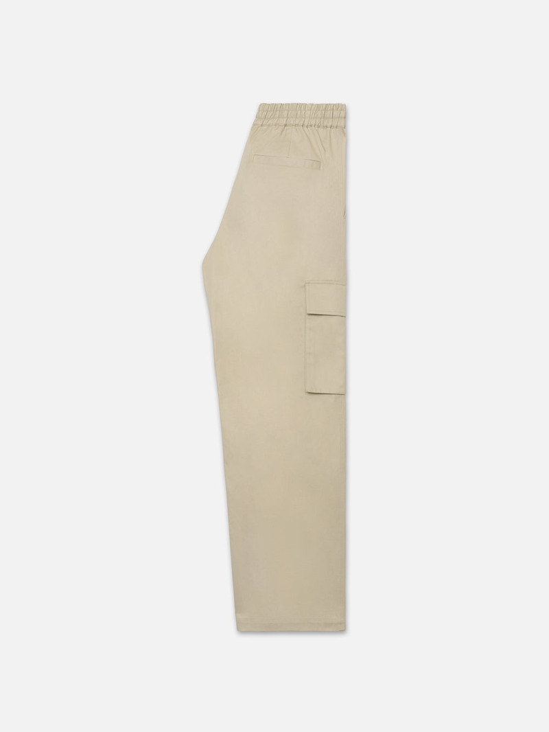 FRAME Wide Leg Cargo Pants in Smoke Beige outlook