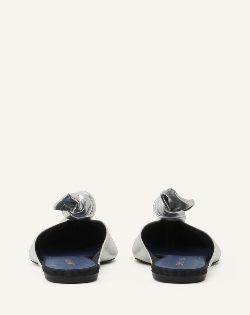 MIDNIGHT STEP BOW MULE IN METALLIC LEATHER 3