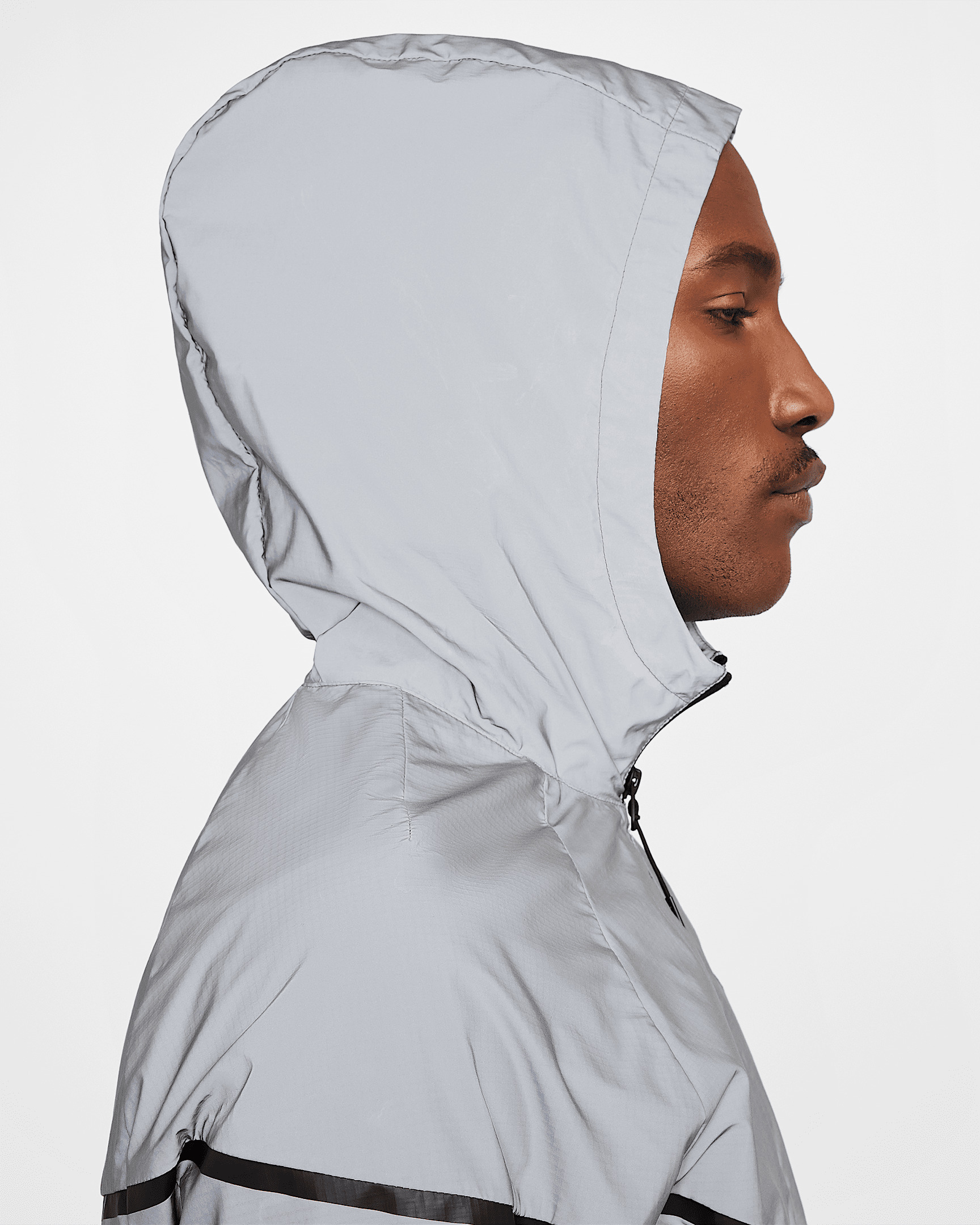 Nike Tech Men's Woven Reflective Jacket - 11