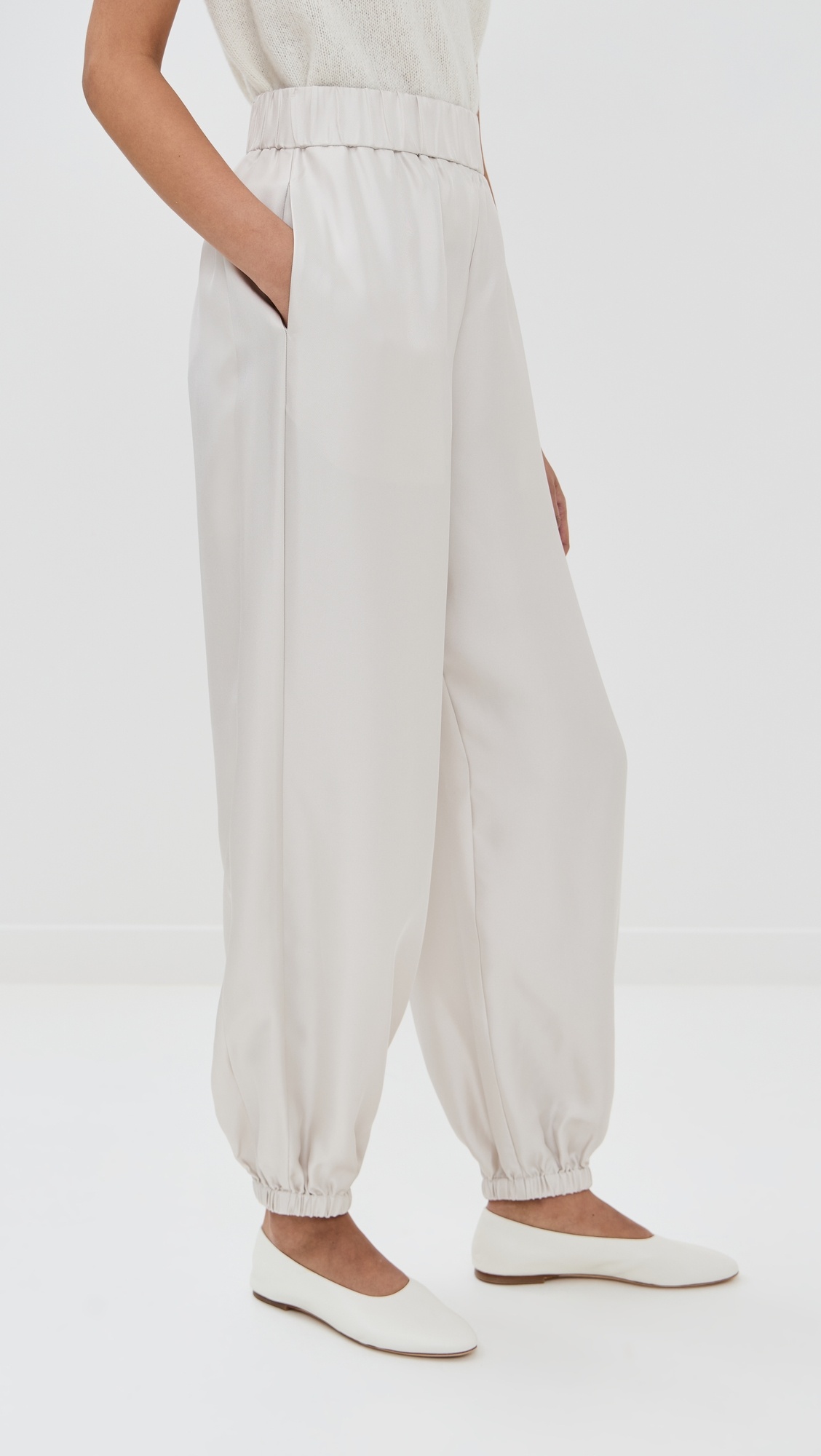 High Rise Tapered Trousers - 3
