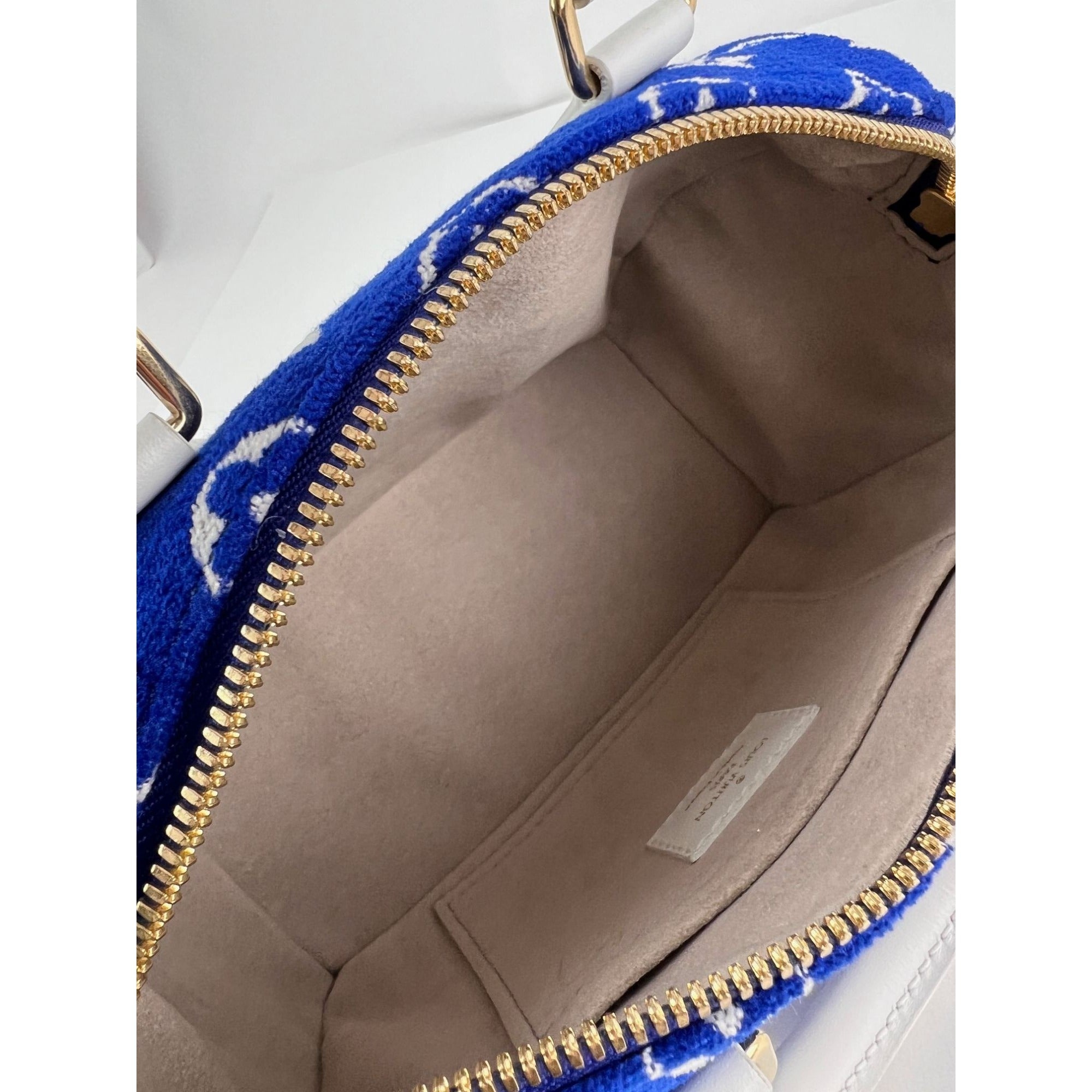 Louis Vuitton Jacquard Velvet Speedy 20 Bandouliere Blue Crossbody Bag - 3
