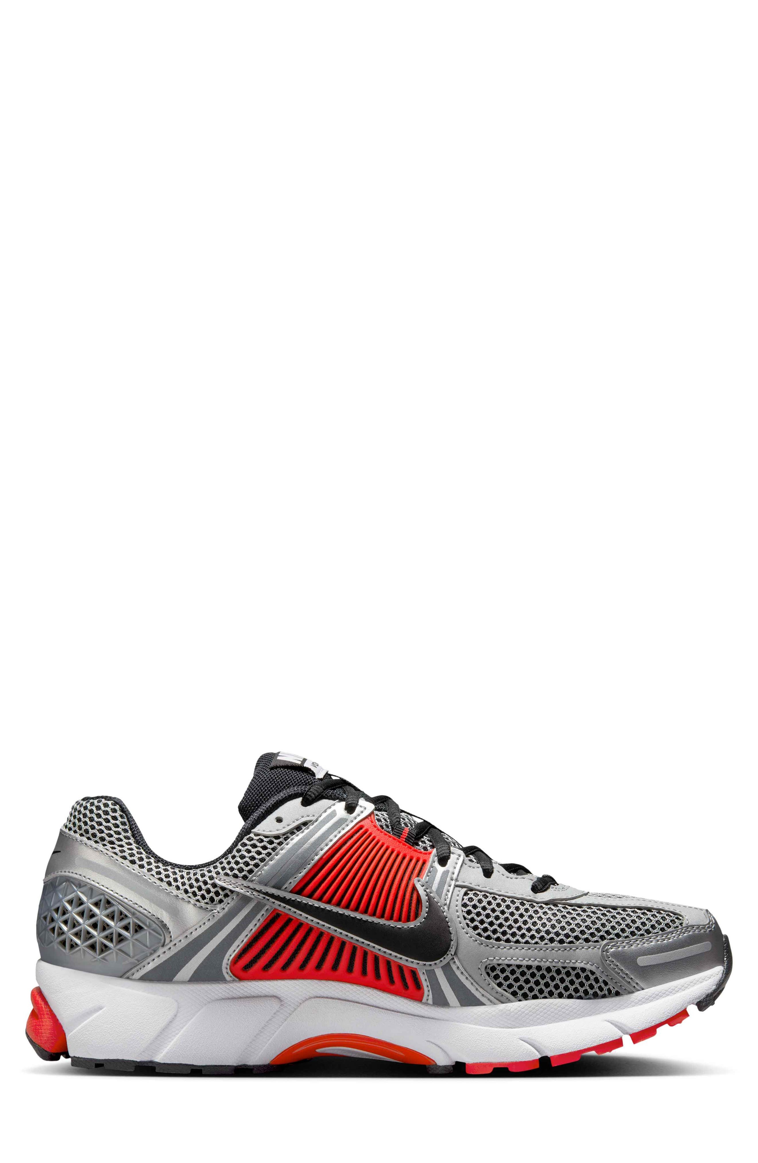 Nike Zoom Vomero 5 Sneaker in Metallic Silver/Light Crimson at Nordstrom - 6