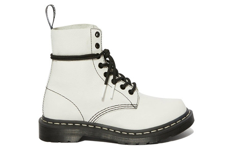 Dr. Martens (WMNS) Dr. Martens 1460 Pascal BW Boots For White 25818113 outlook