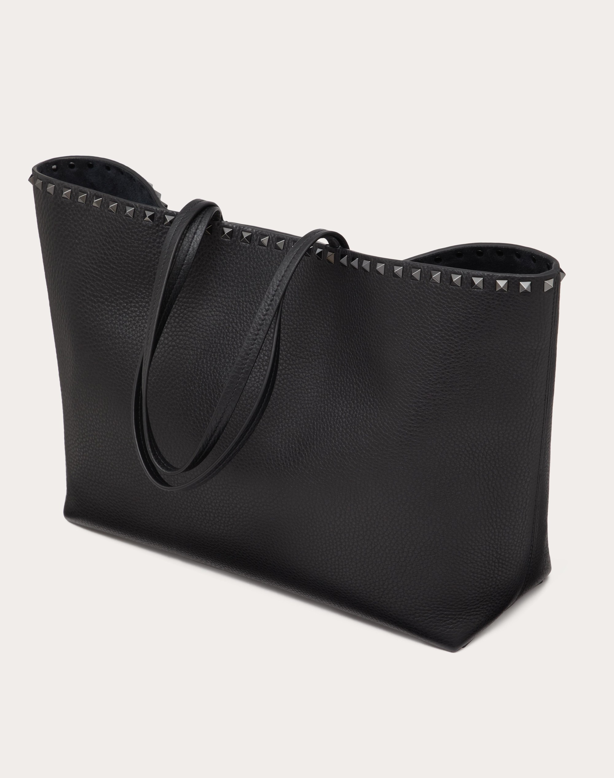 ROCKSTUD GRAINY CALFSKIN TOTE BAG - 5