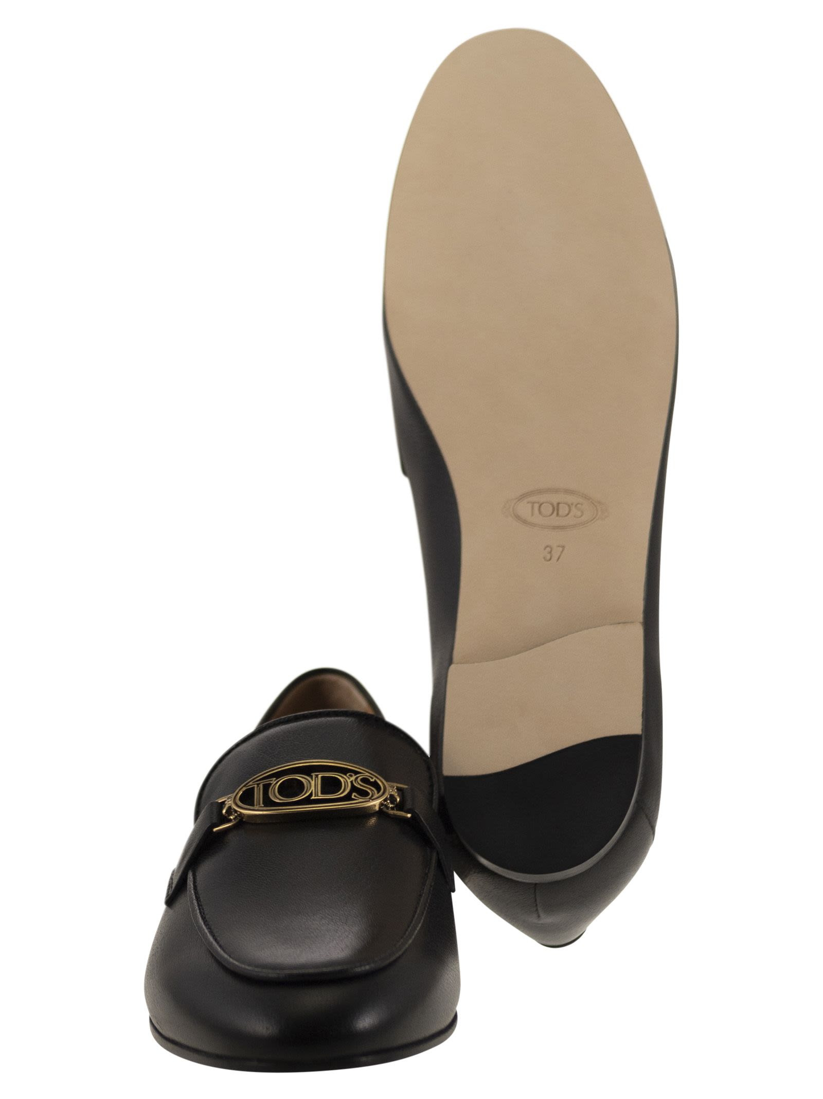 Tod's Women Leather Loafer With Accessory - 5