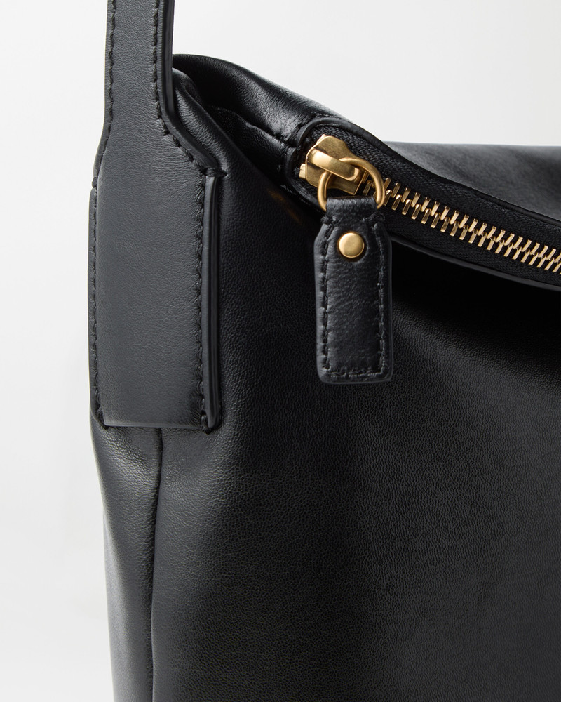 Lou Nappa Shoulder Bag 6