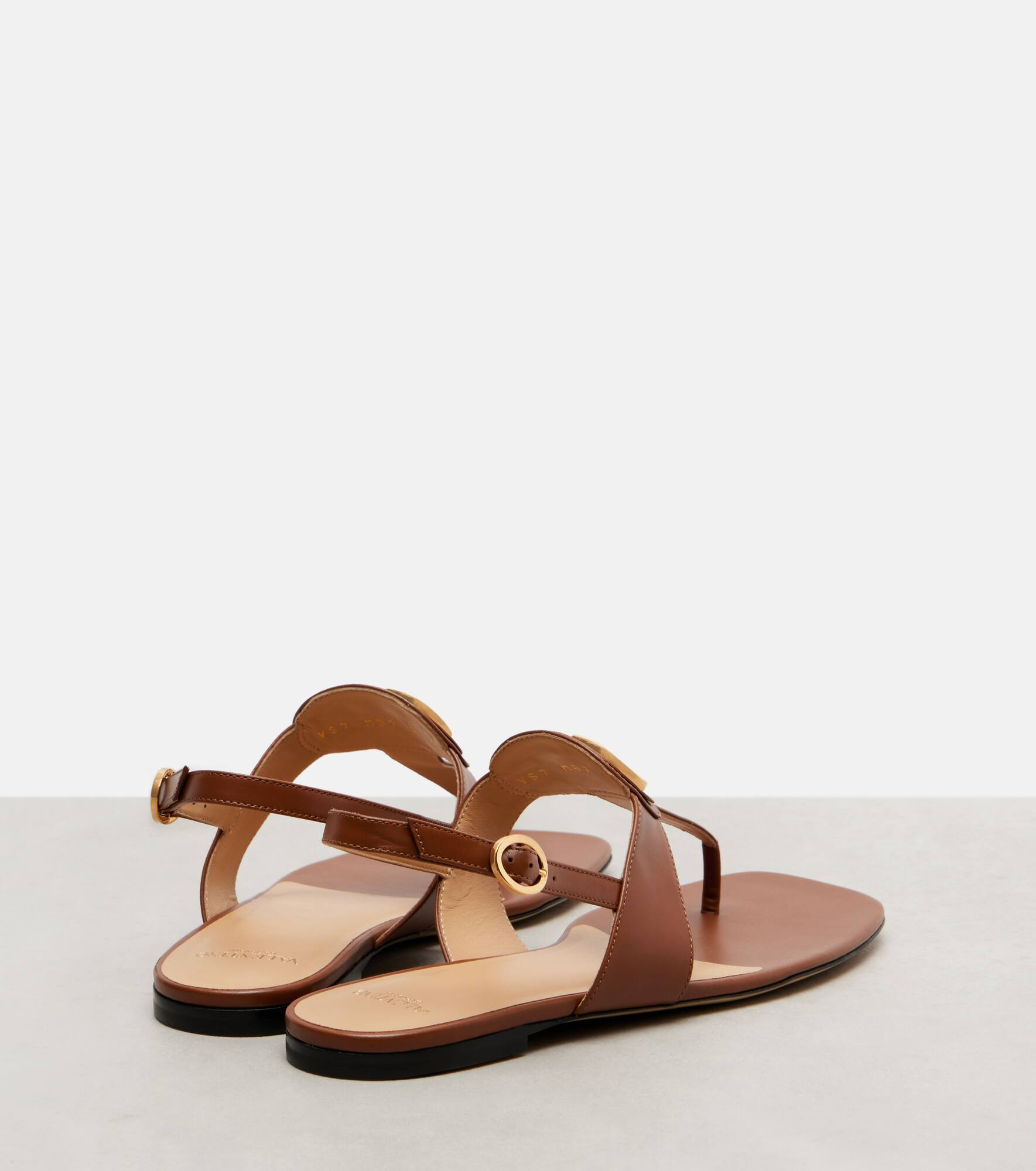 VLogo Signature leather thong sandals - 2