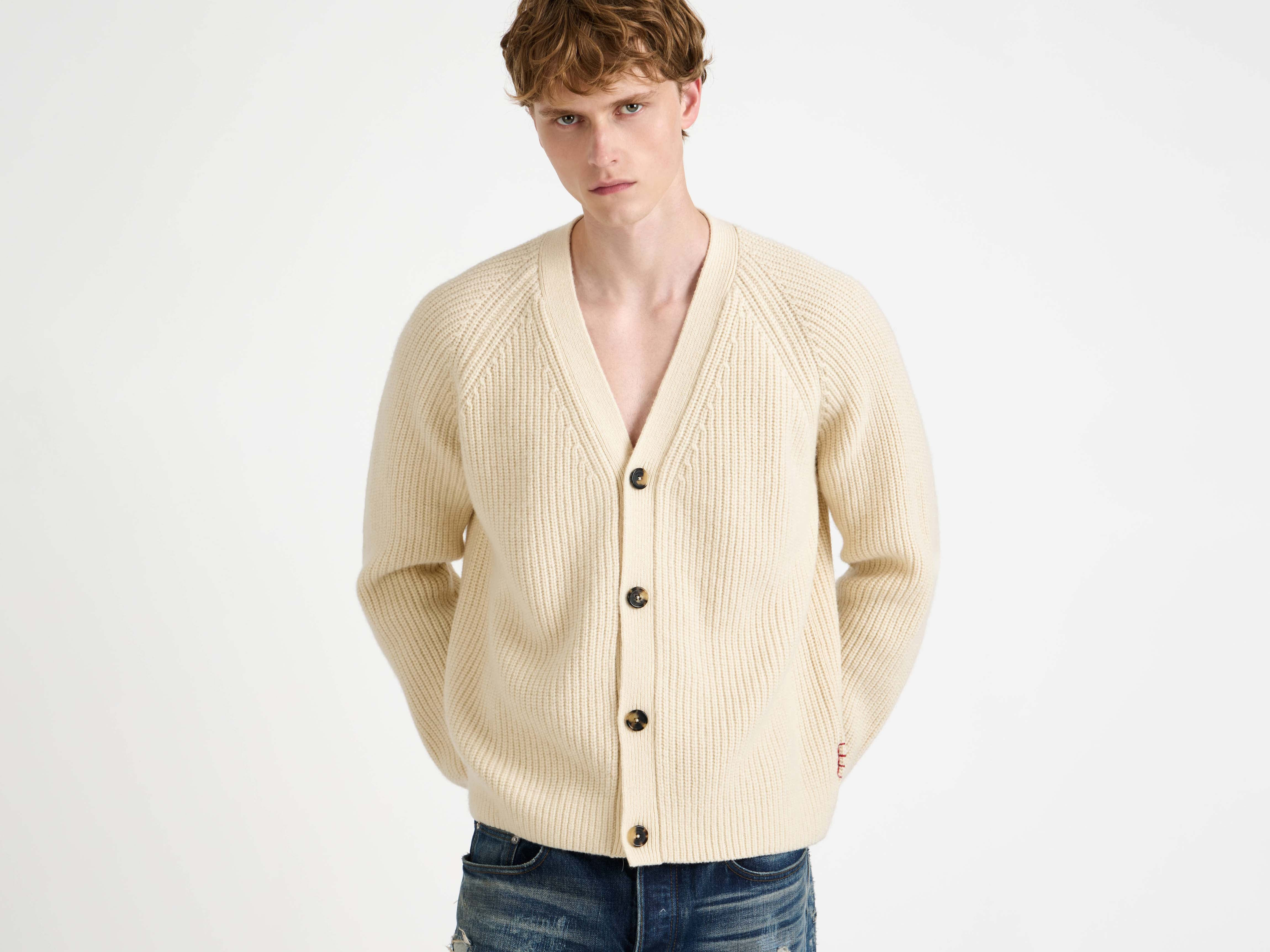 V-NECK CARDIGAN IN IVORY - 6