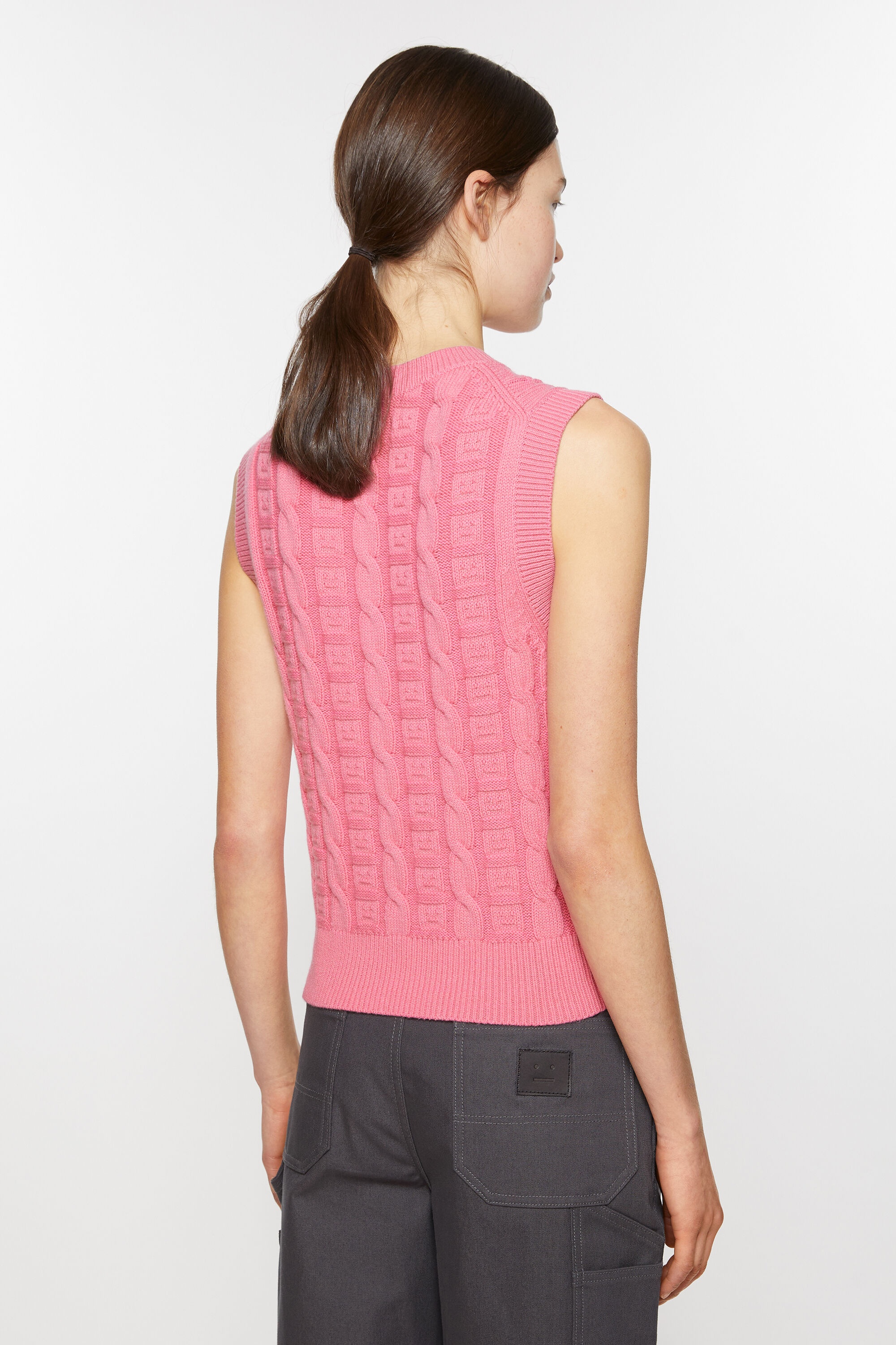 Cable wool sleeveless jumper - Tango pink - 3