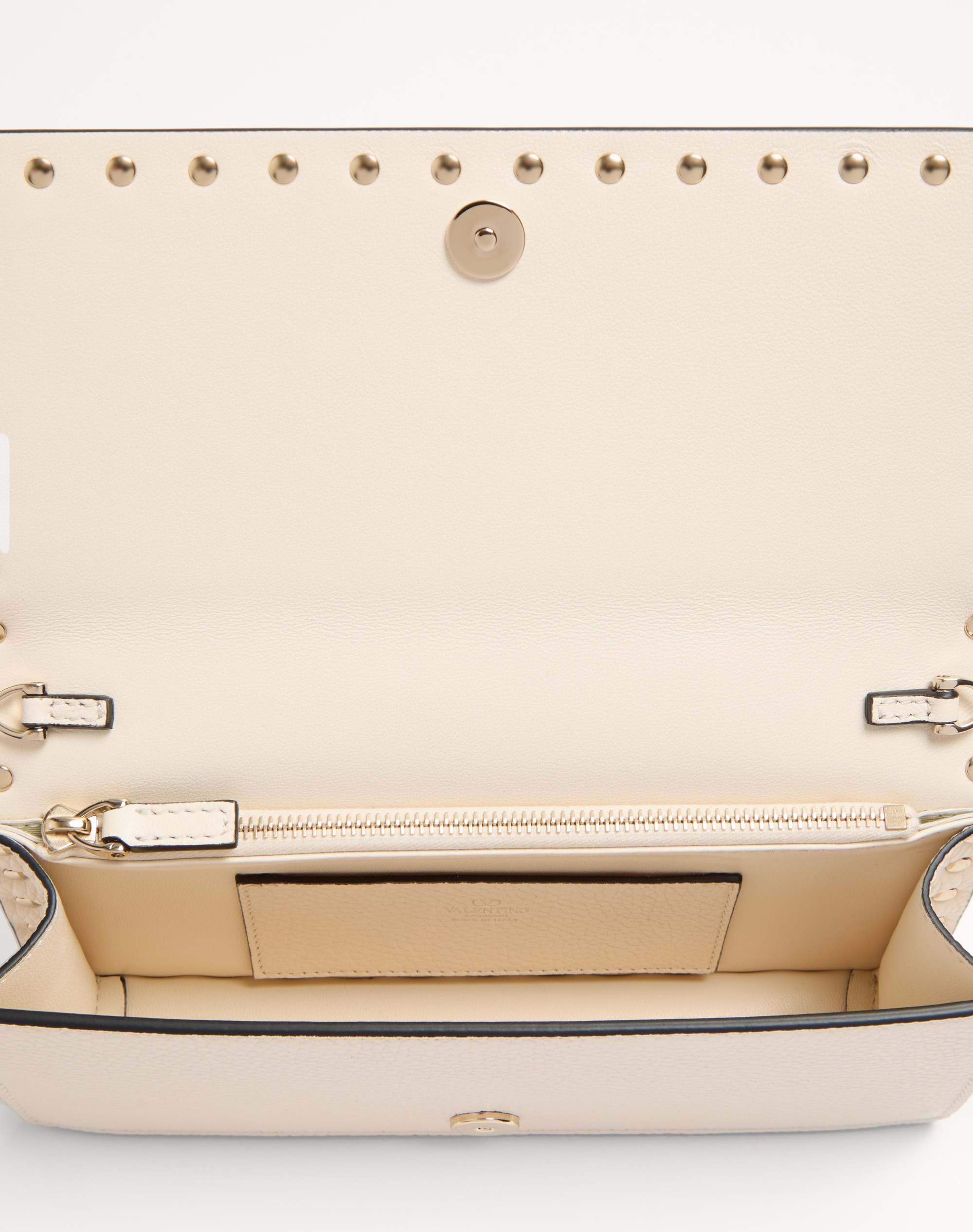 ROCKSTUD WALLET WITH CHAIN IN GRAINY CALFSKIN - 5