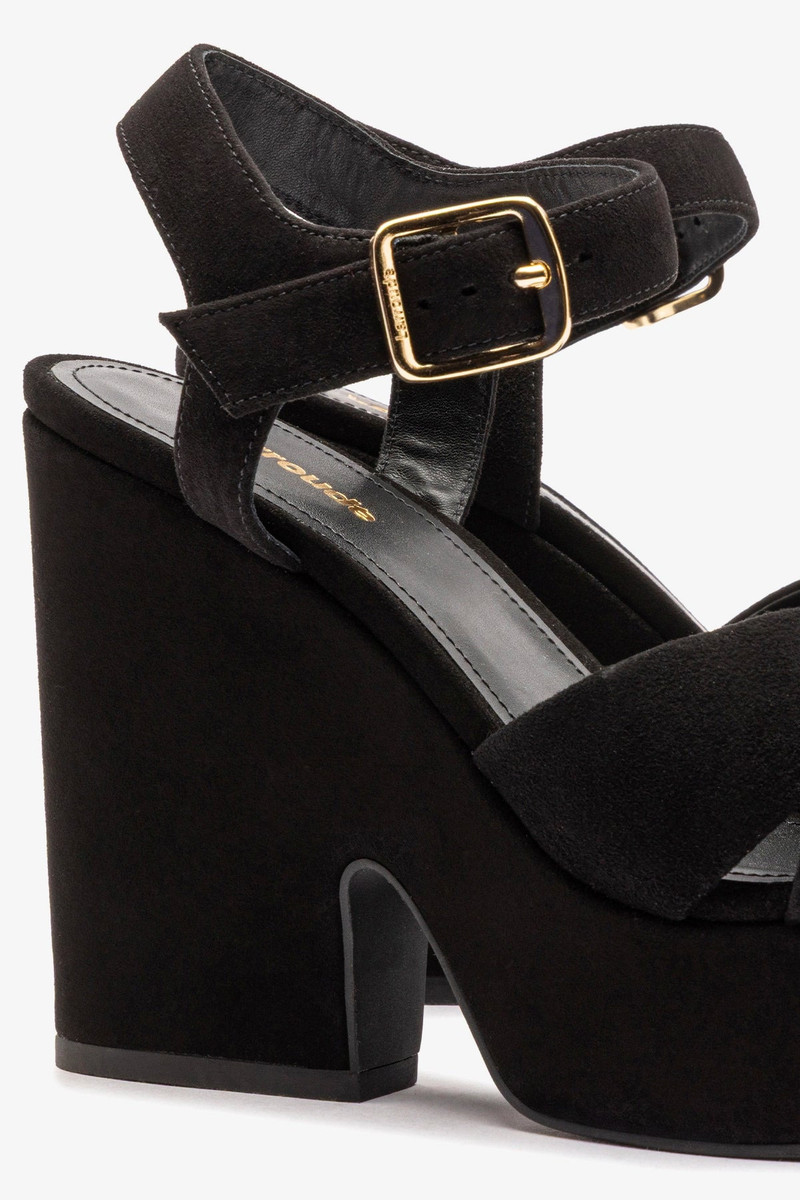 Cher Sandal In Black Leather 4