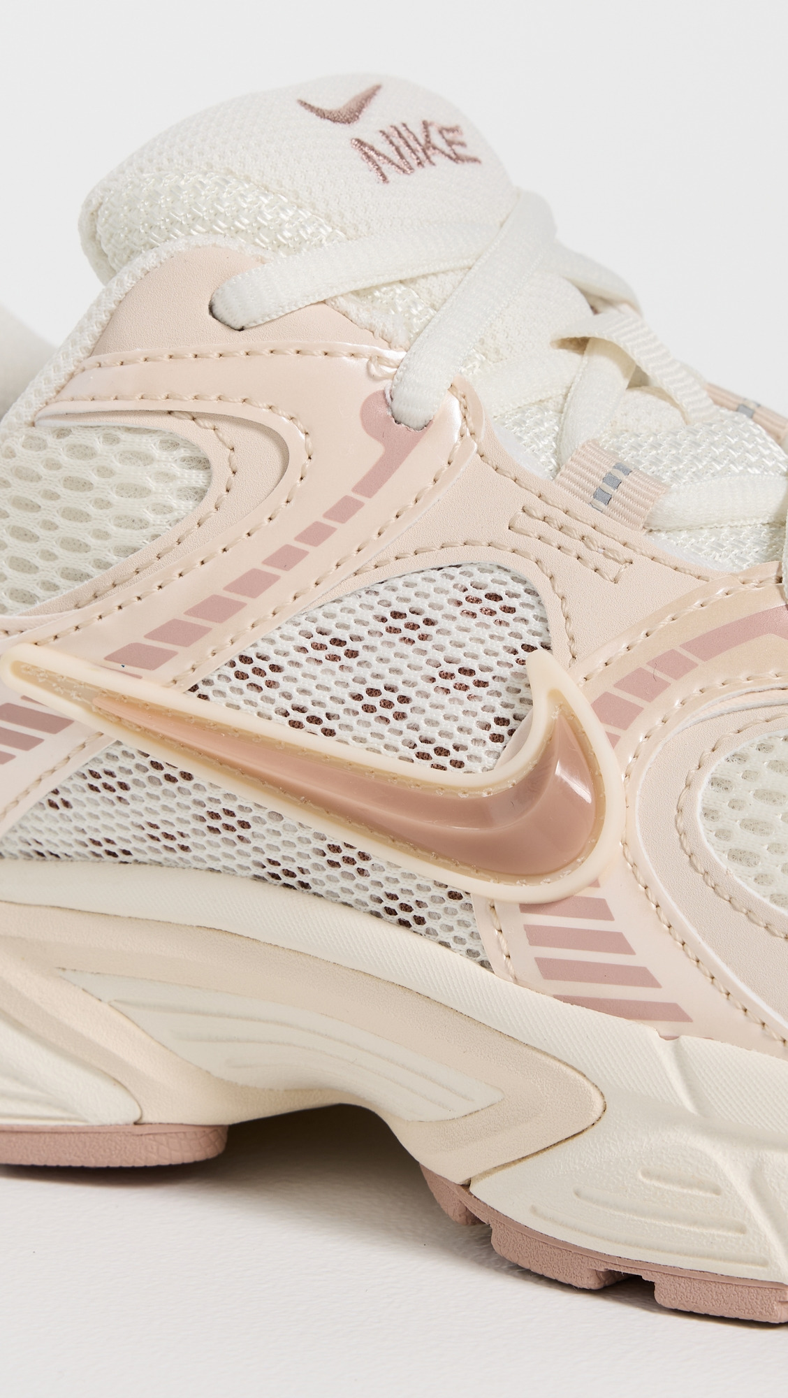 Nike V5 RNR Sneakers - 5
