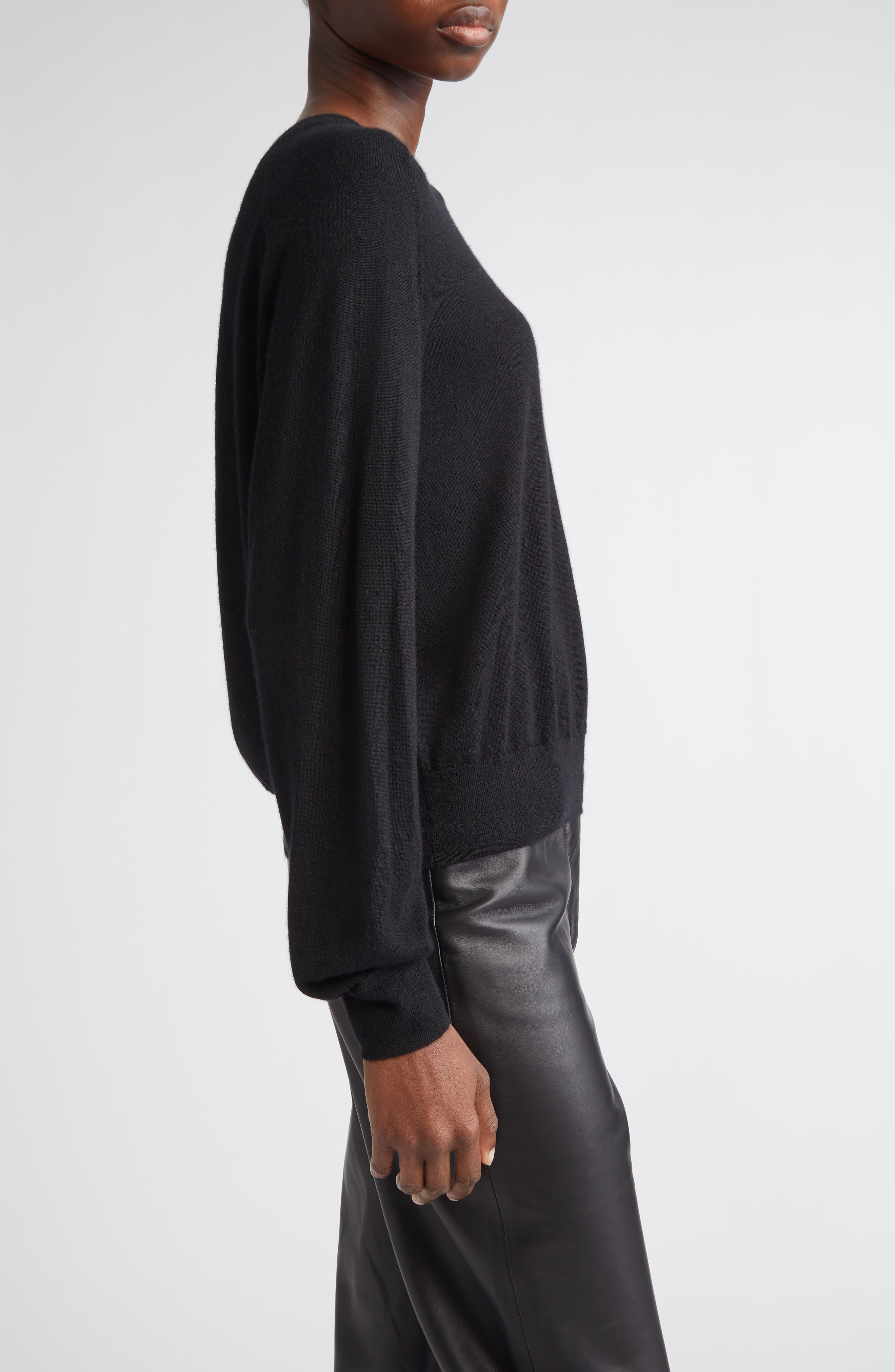 LOULOU DE SAISON Angus Cashmere Crewneck Sweater in Black at Nordstrom - 3