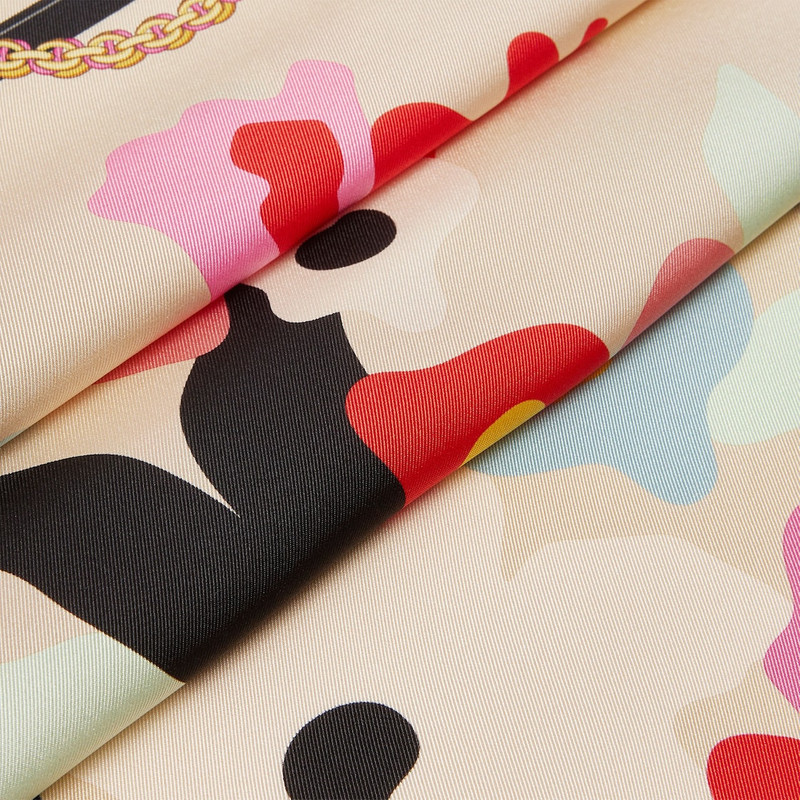 FENDI Sunny Side Flowers Foulard Multicolor silk foulard outlook