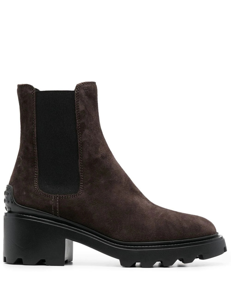 Chelsea ankle boots 1