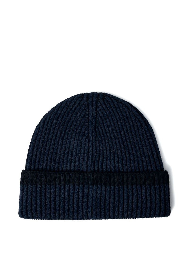 Stone Island logo-motif ribbed beanie outlook