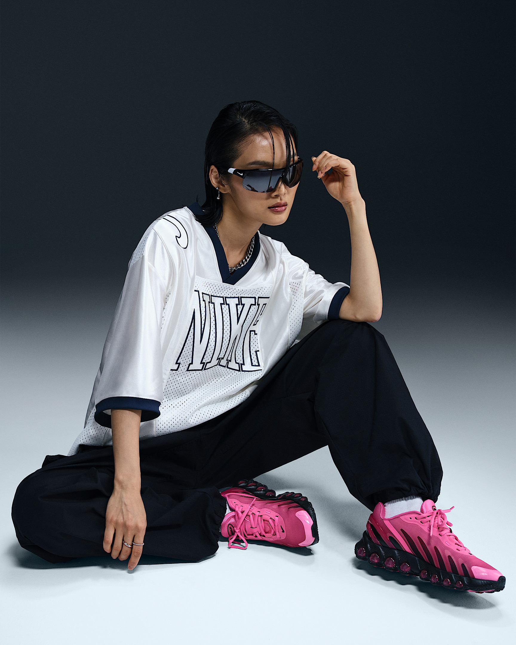 Nike Air Max Dn8 Women's Shoes - 10