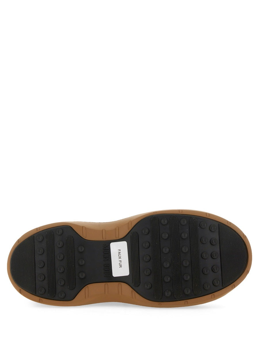 "Moon" Boot - 6