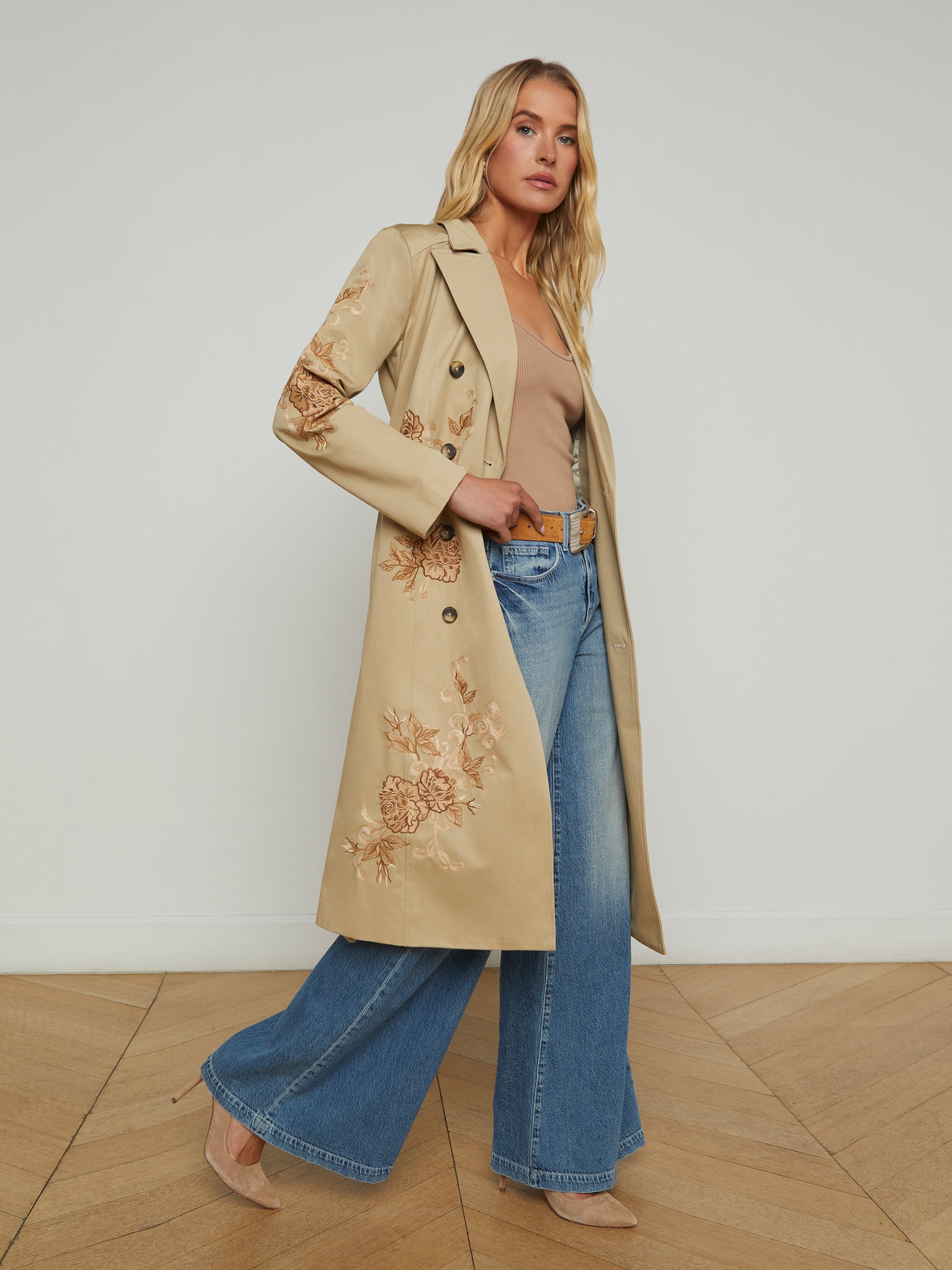 Venus Embroidered Trench Coat - 3