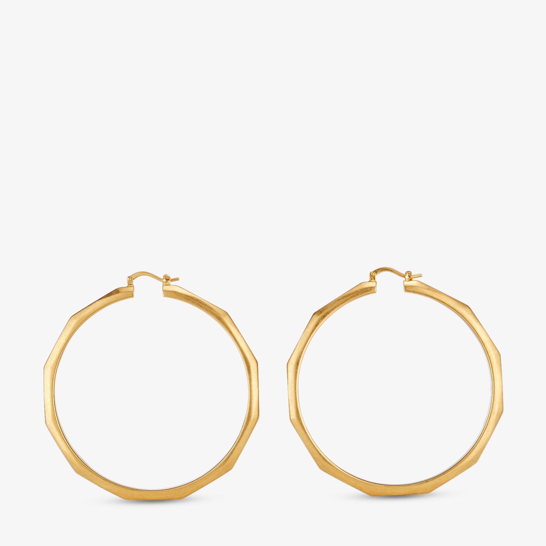 Diamond Chain Hoops M
Gold-Finish Diamond Chain Hoop Earrings - 1
