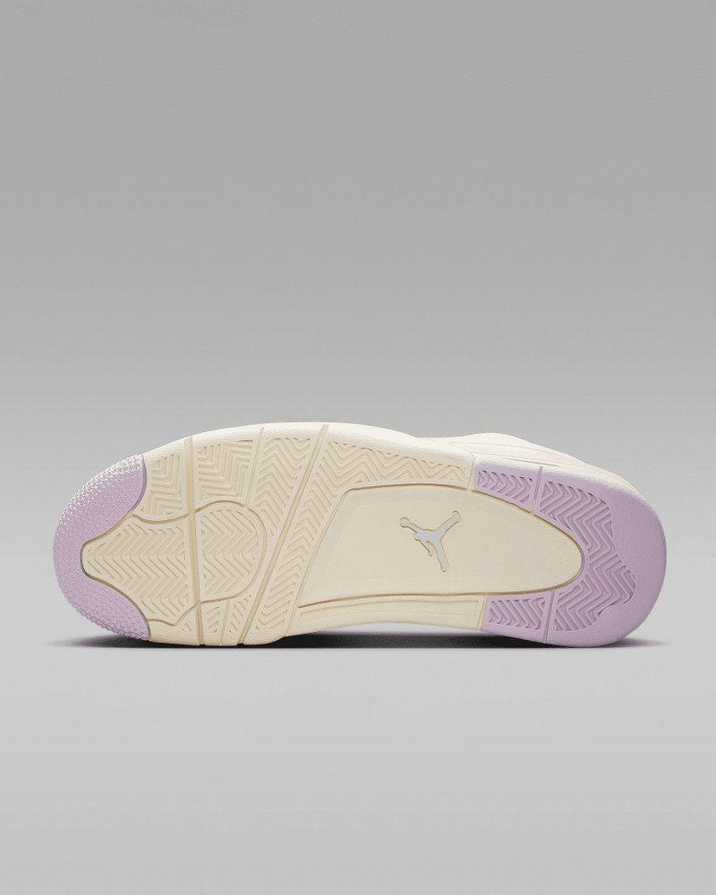 Jordan Air Jordan 4 RM Women's Shoes outlook