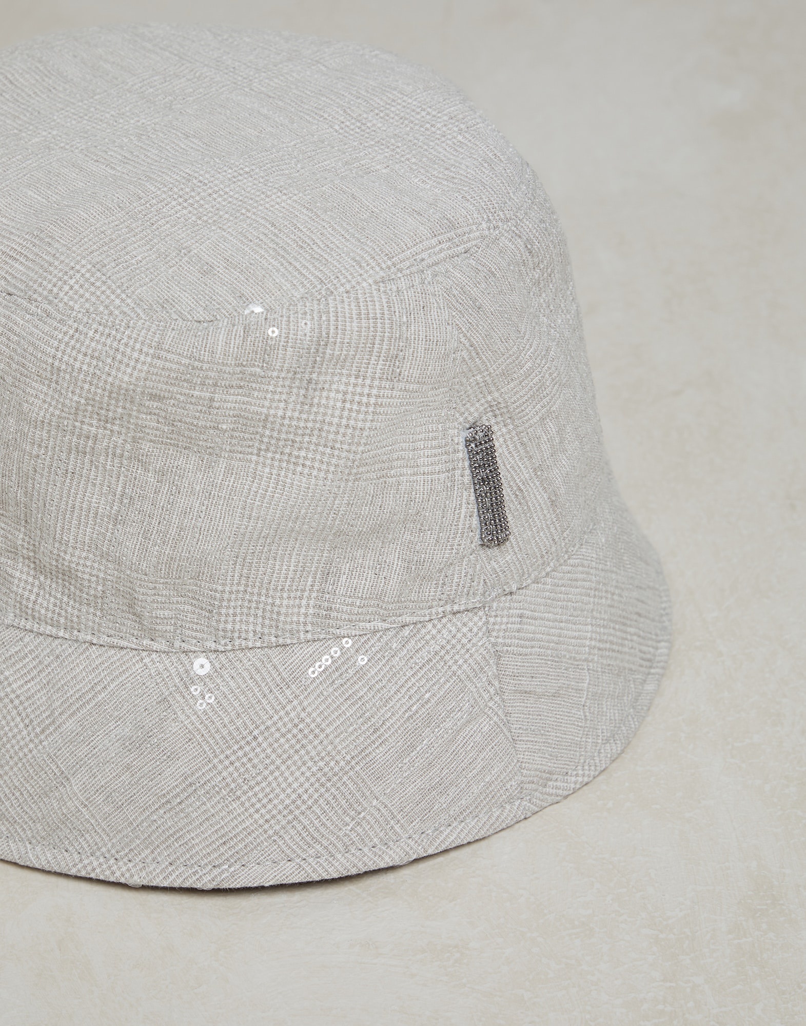Dazzling linen Prince of Wales bucket hat with shiny tab - 2