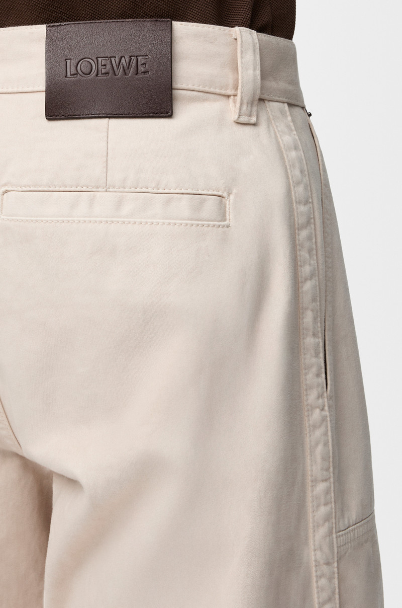 Cargo trousers in cotton 5