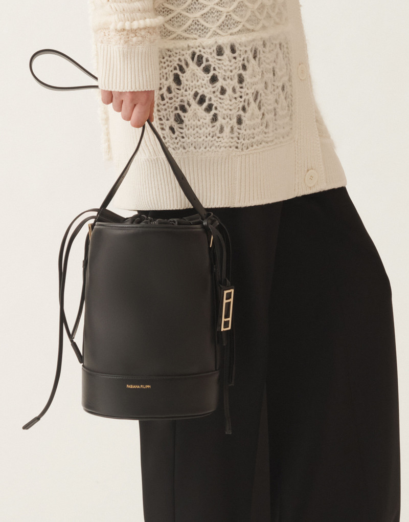 Bucket bag in calf leather 5