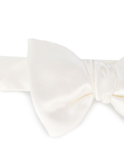 Brunello Cucinelli bow tie outlook