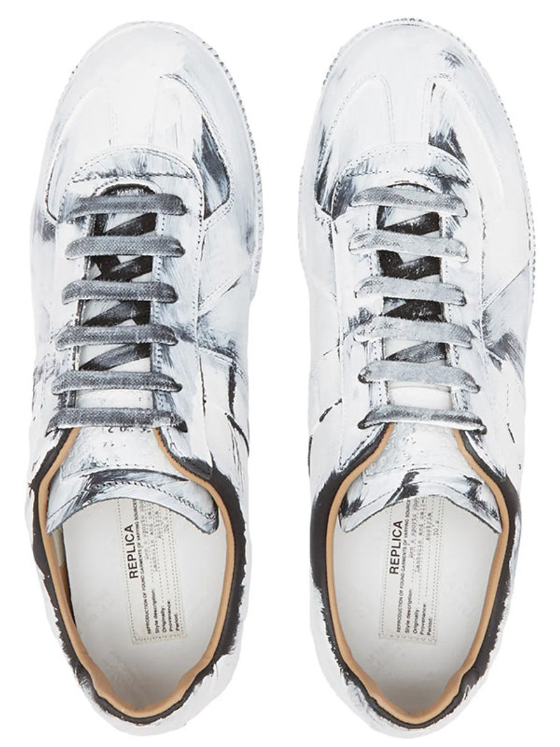 REPLICA LOW TOP SNEAKERS - BLACK/GLOSSY WHITE 3