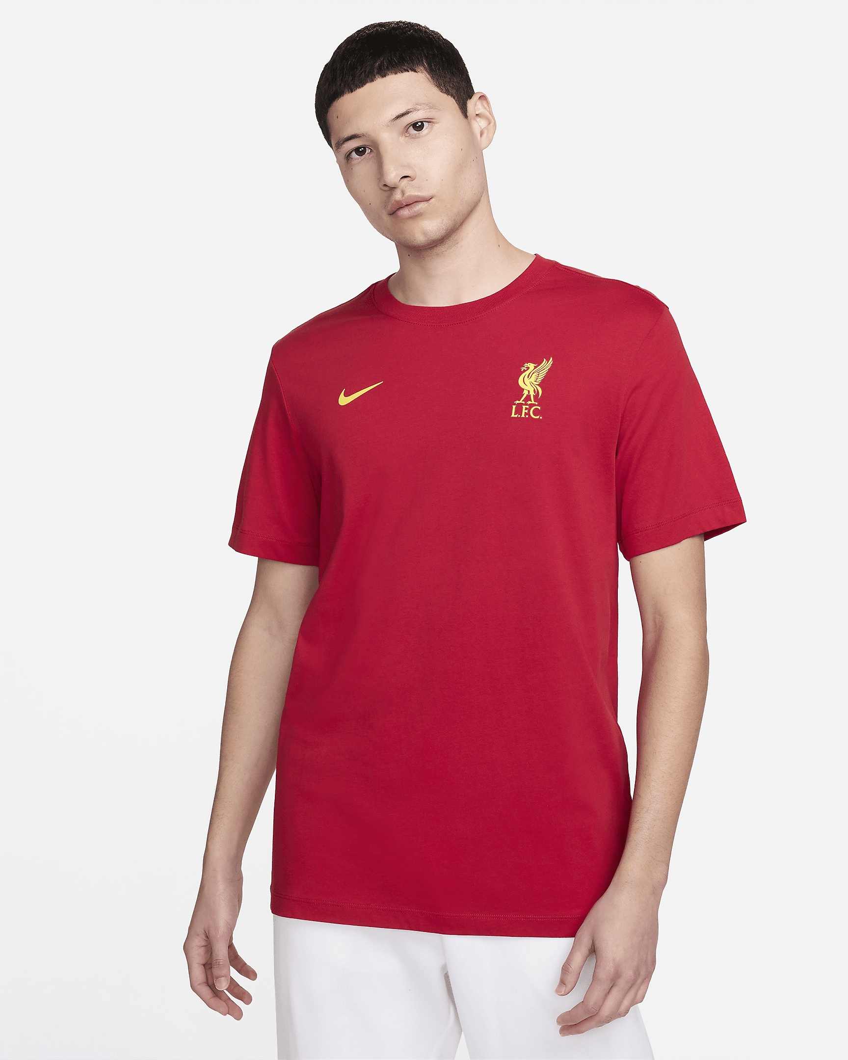 Liverpool FC Essential Nike Men's Soccer T-Shirt - 1