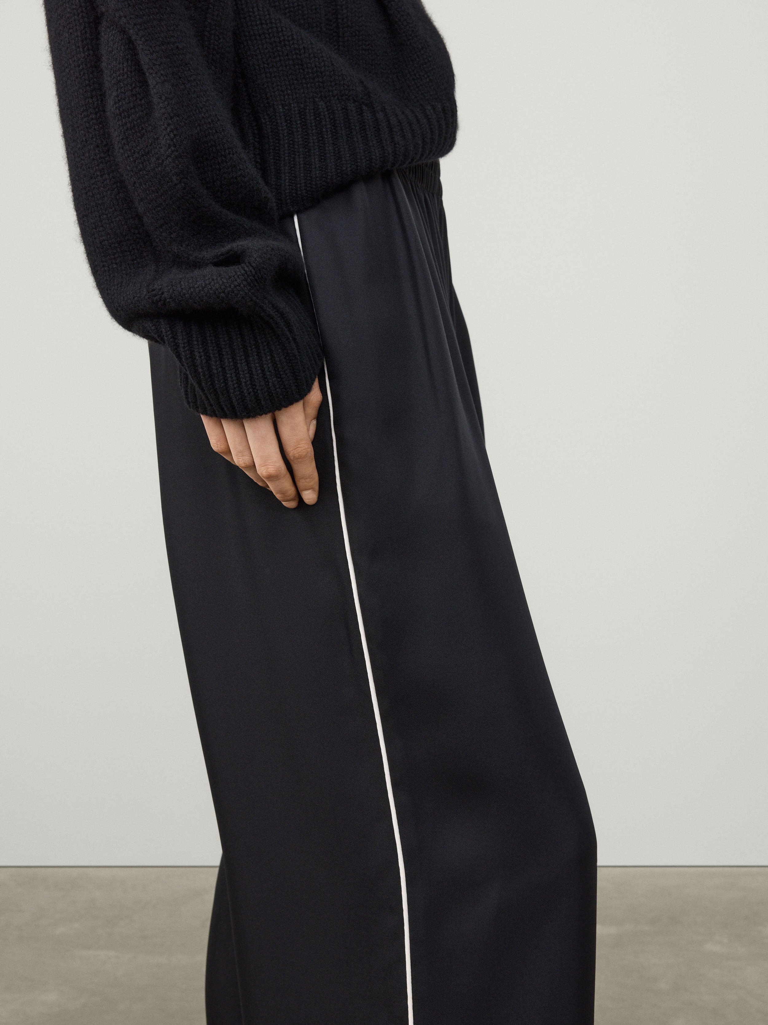Wide Leg Trousers With Piping Detail - 5
