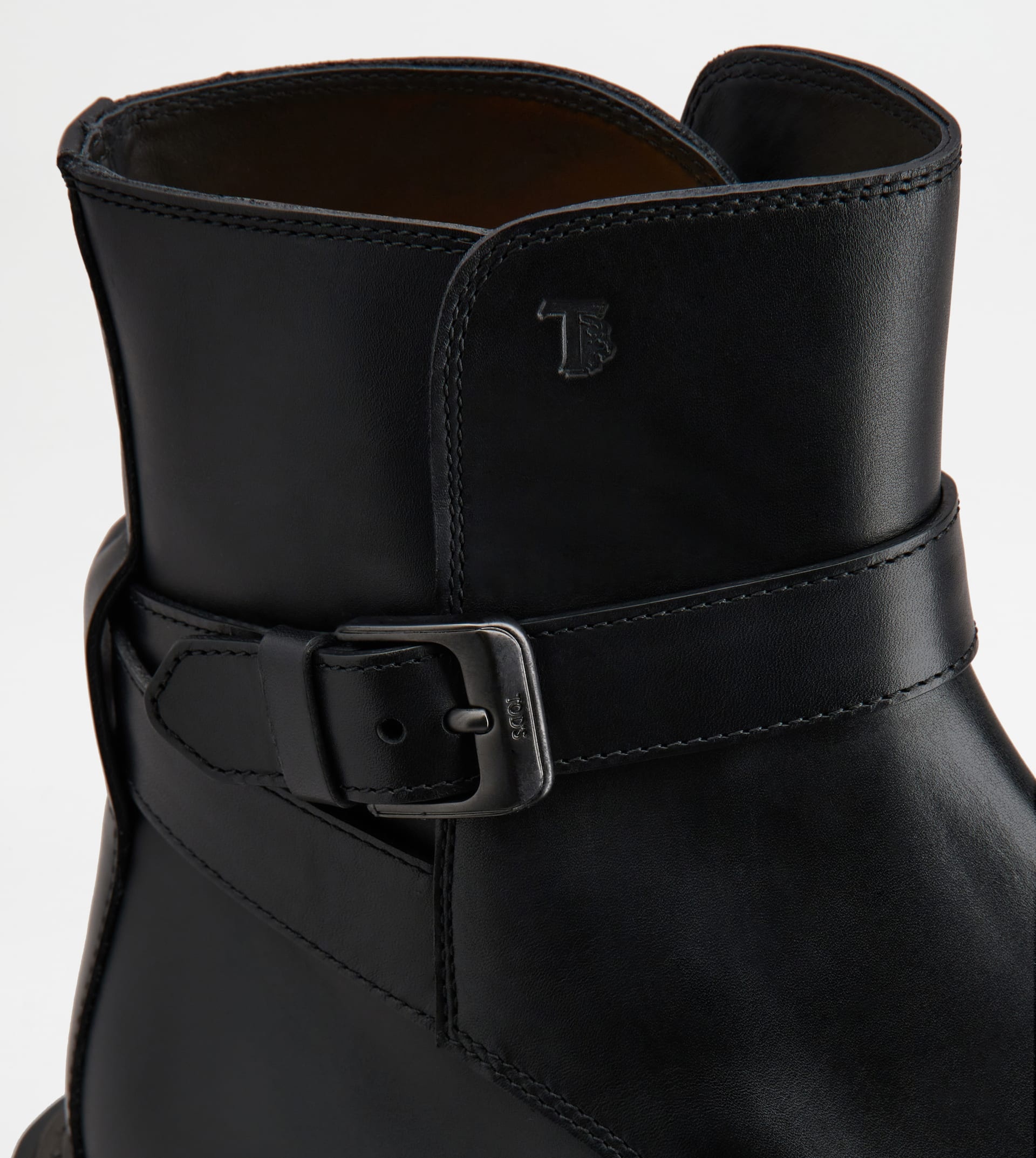 ANKLE BOOTS IN LEATHER - BLACK - 6