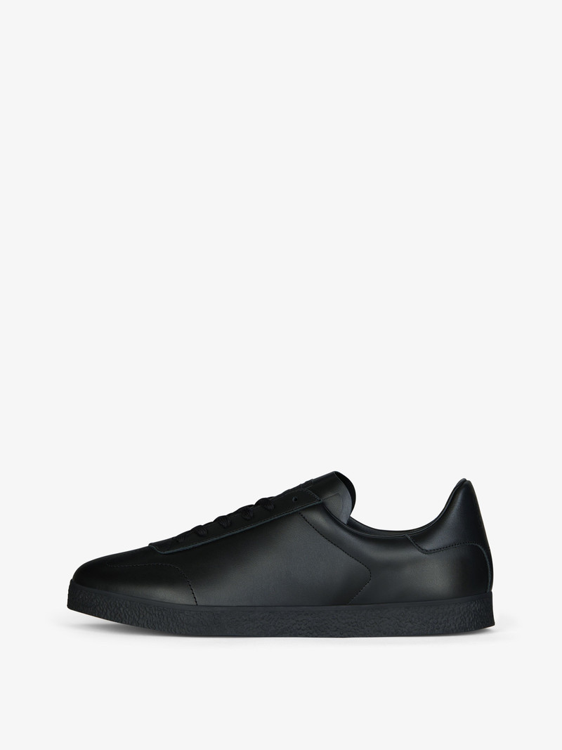 Givenchy TOWN SNEAKERS IN LEATHER outlook