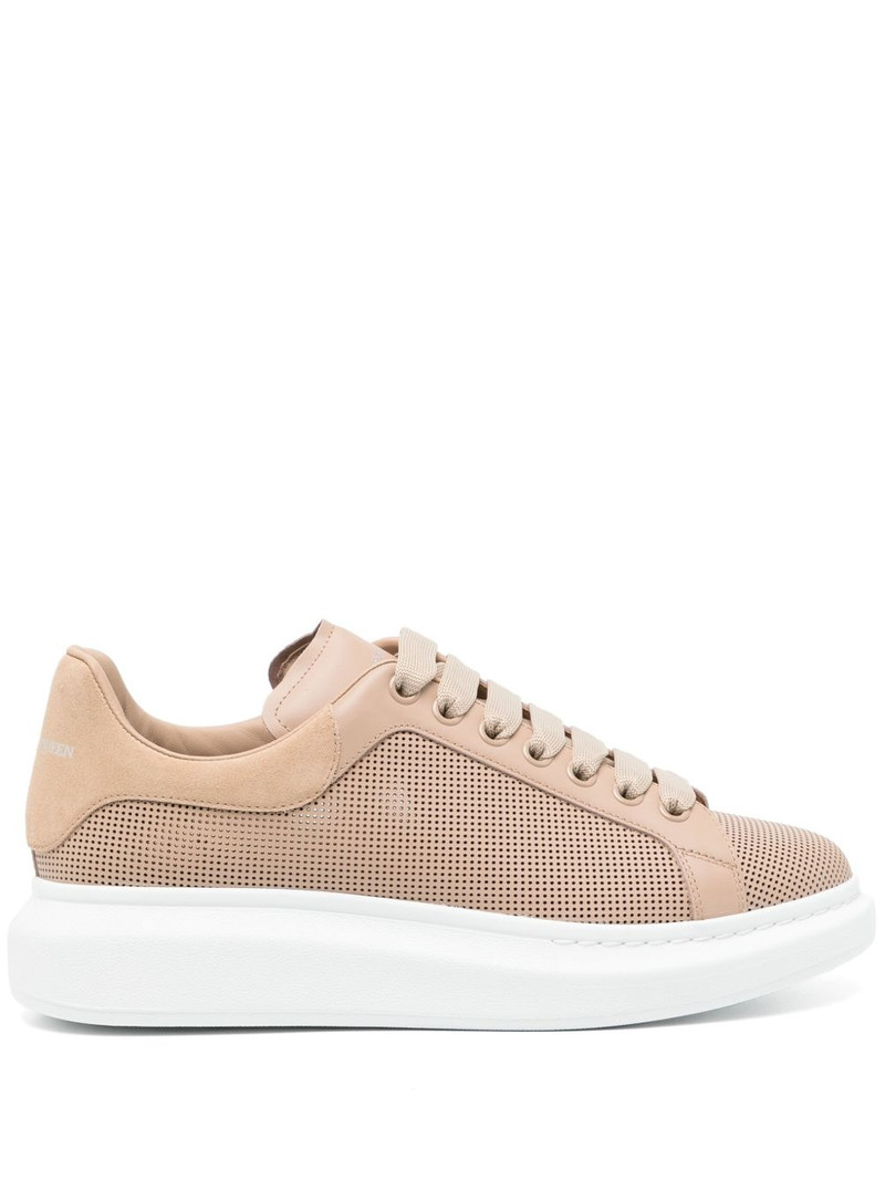 Oversized low-top sneakers 1