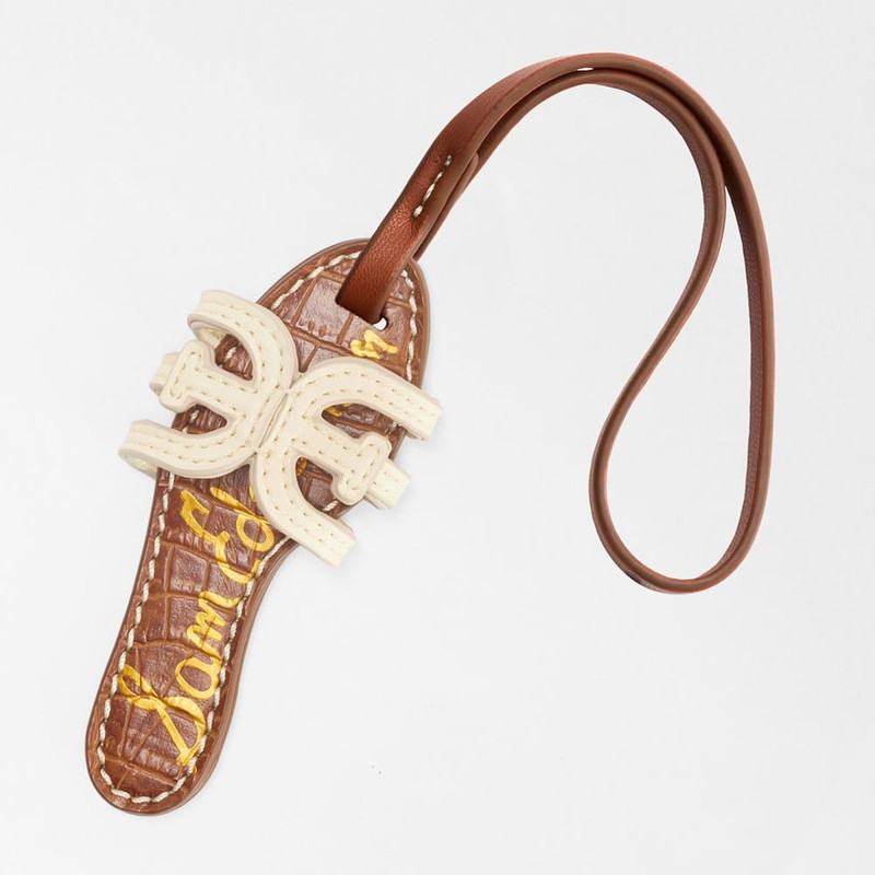 Bay Charm 4