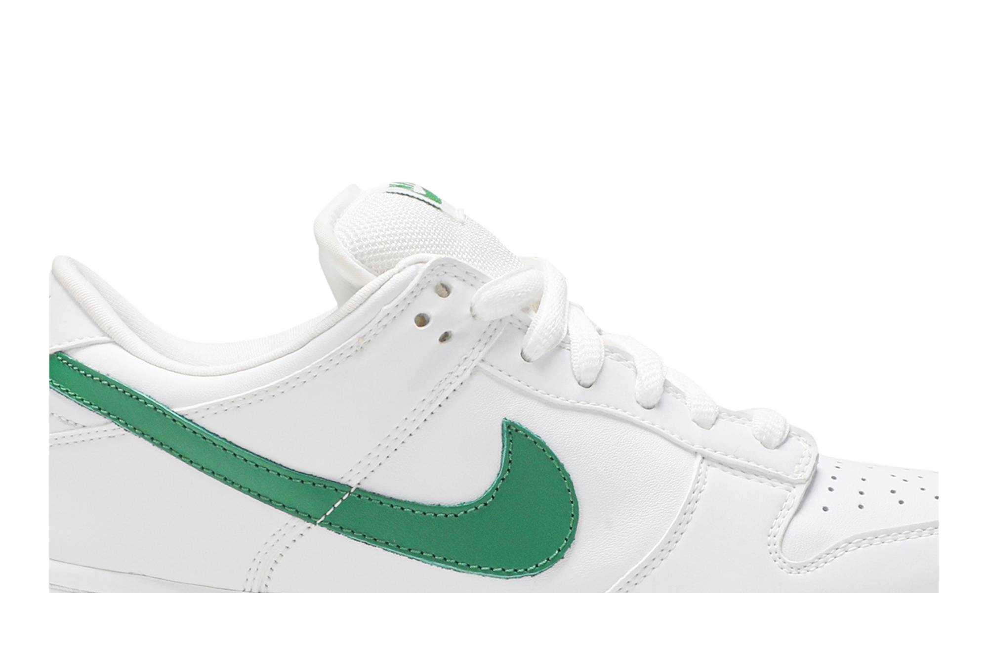 Dunk Low Pro SB 'White Classic Green' - 2