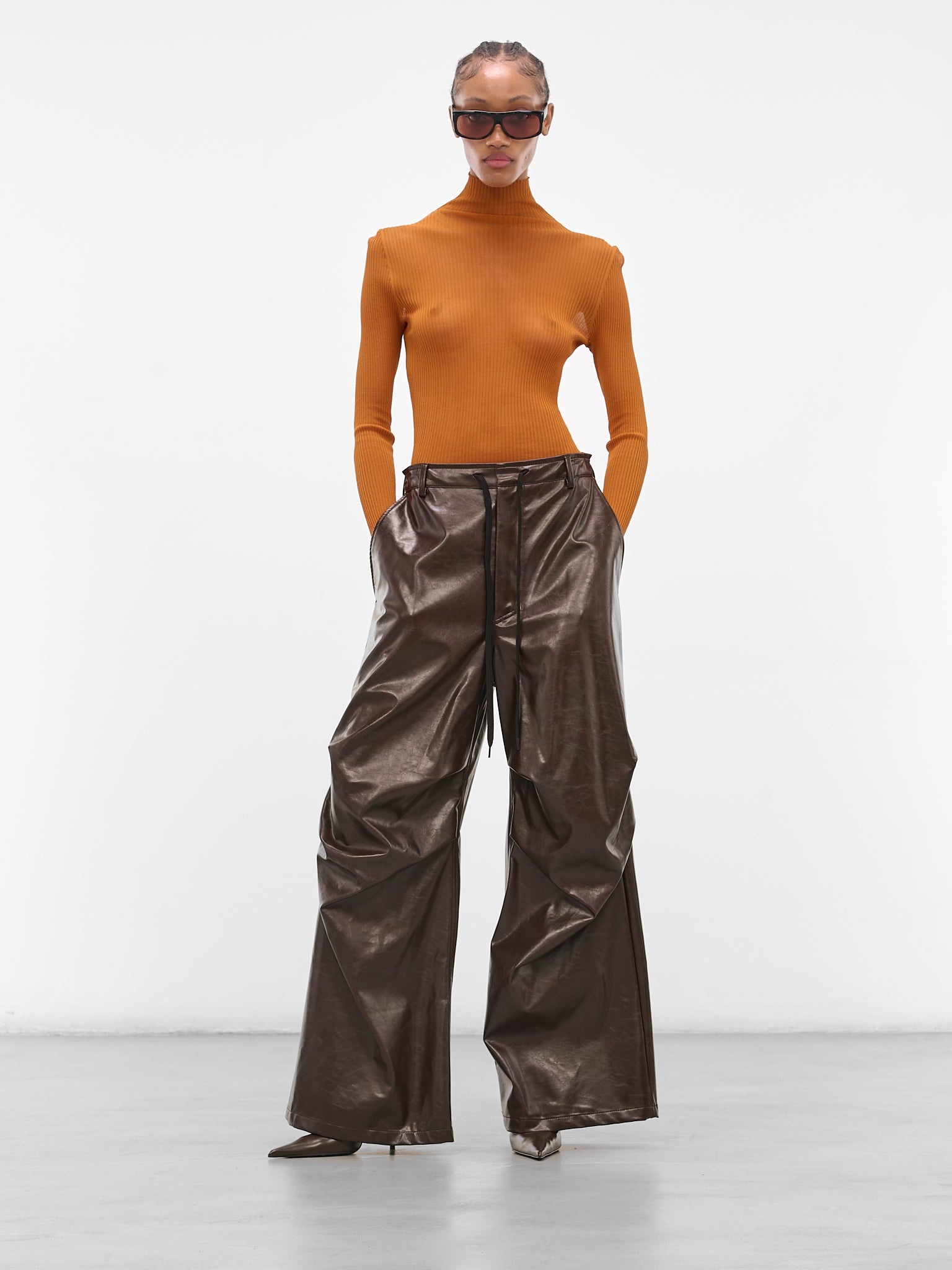 Brown Leather Sharp Pumps - 7
