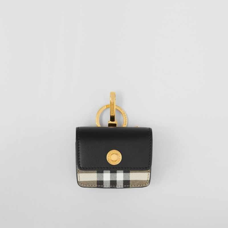 Check and Leather AirPods Pro Case 1