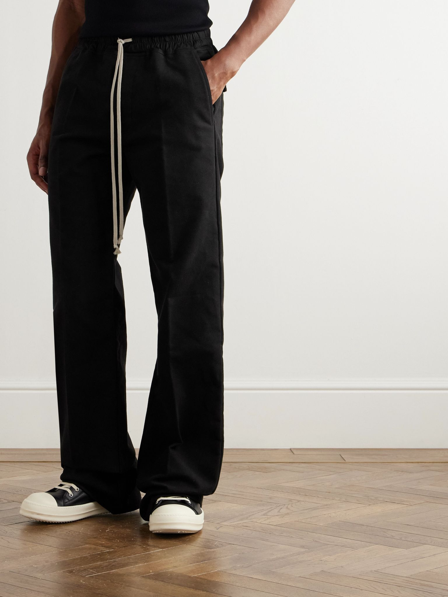 Dietrich Wide-Leg Brushed Cotton-Twill Drawstring Trousers Black - 3