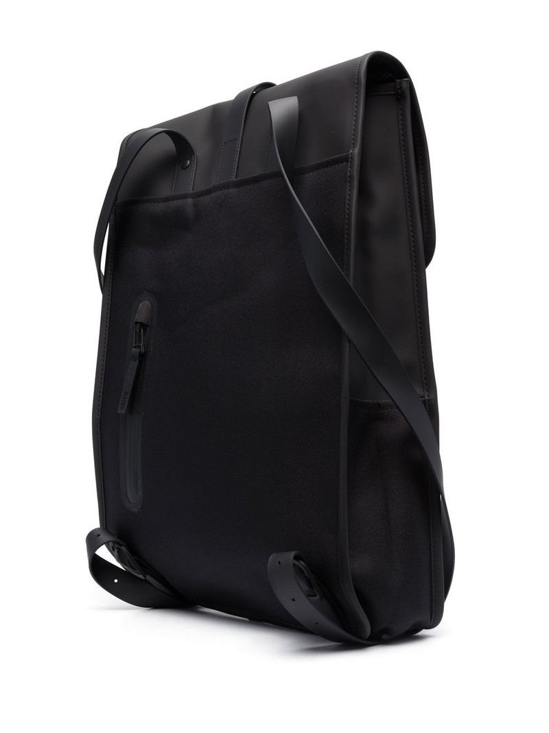 hook-clip fastened backpack 3