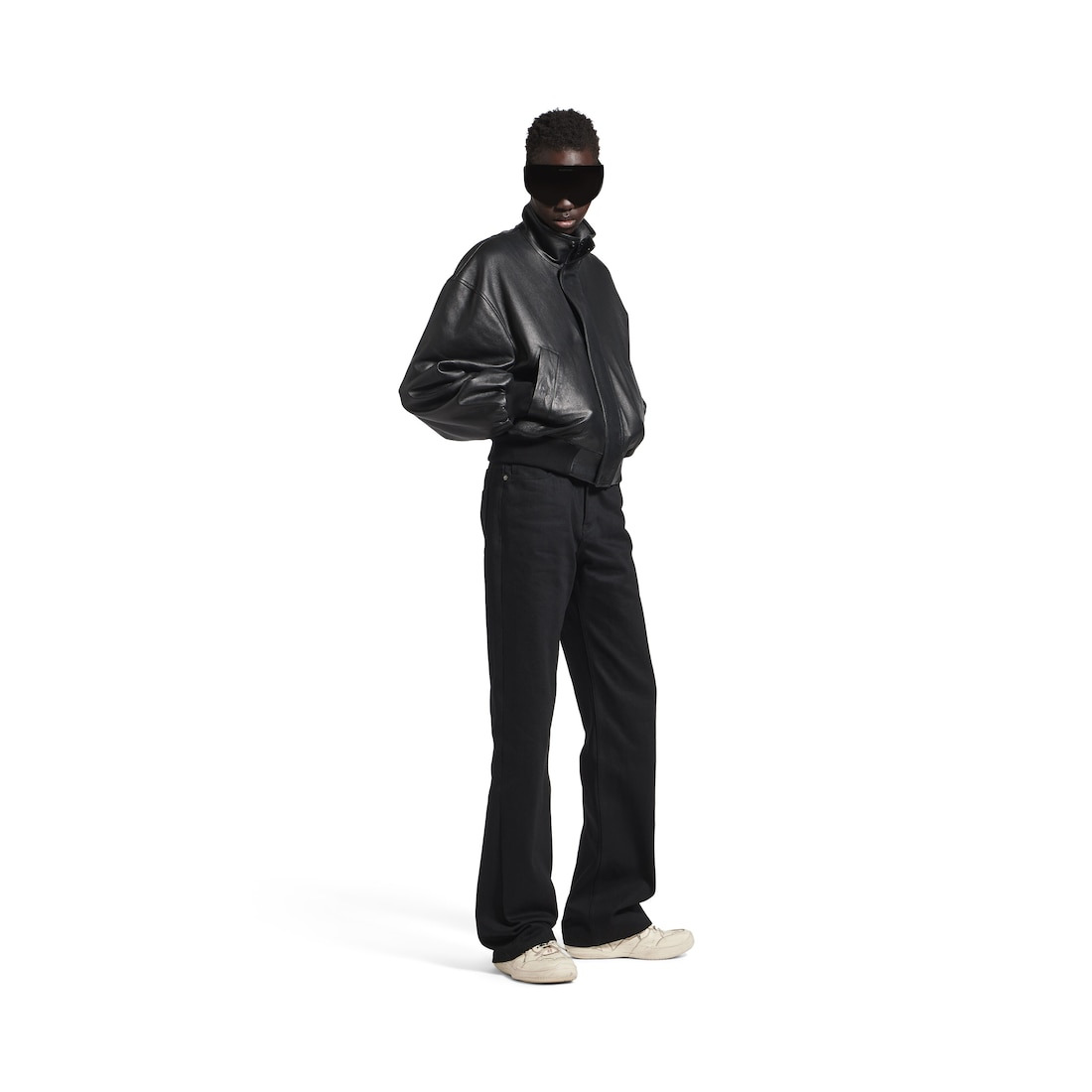 Women's Straight Fit Pants in Black - 2