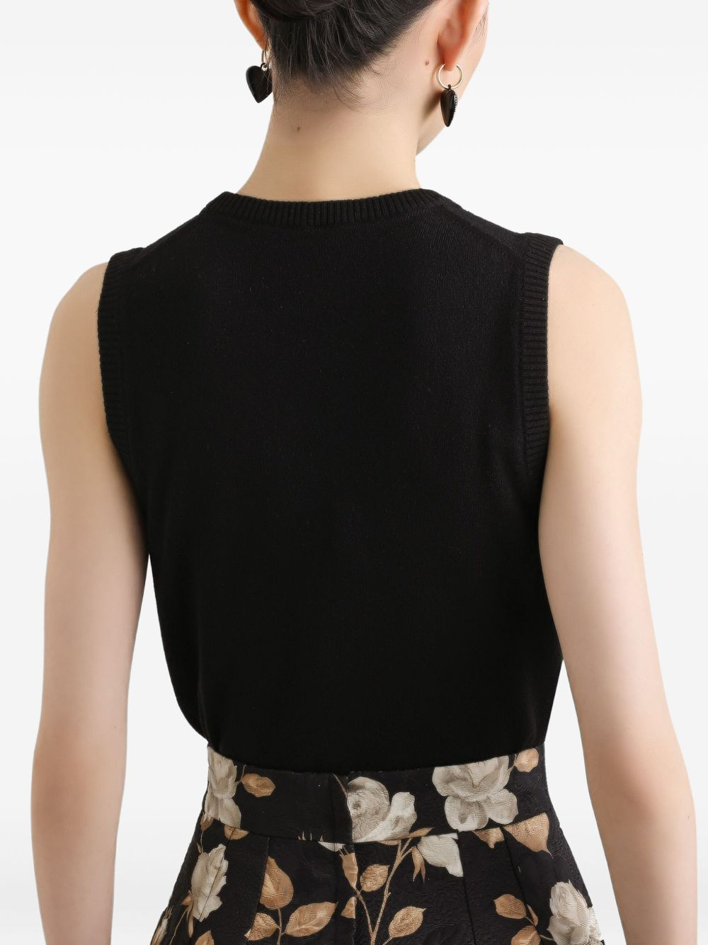 sleeveless round-neck top - 4